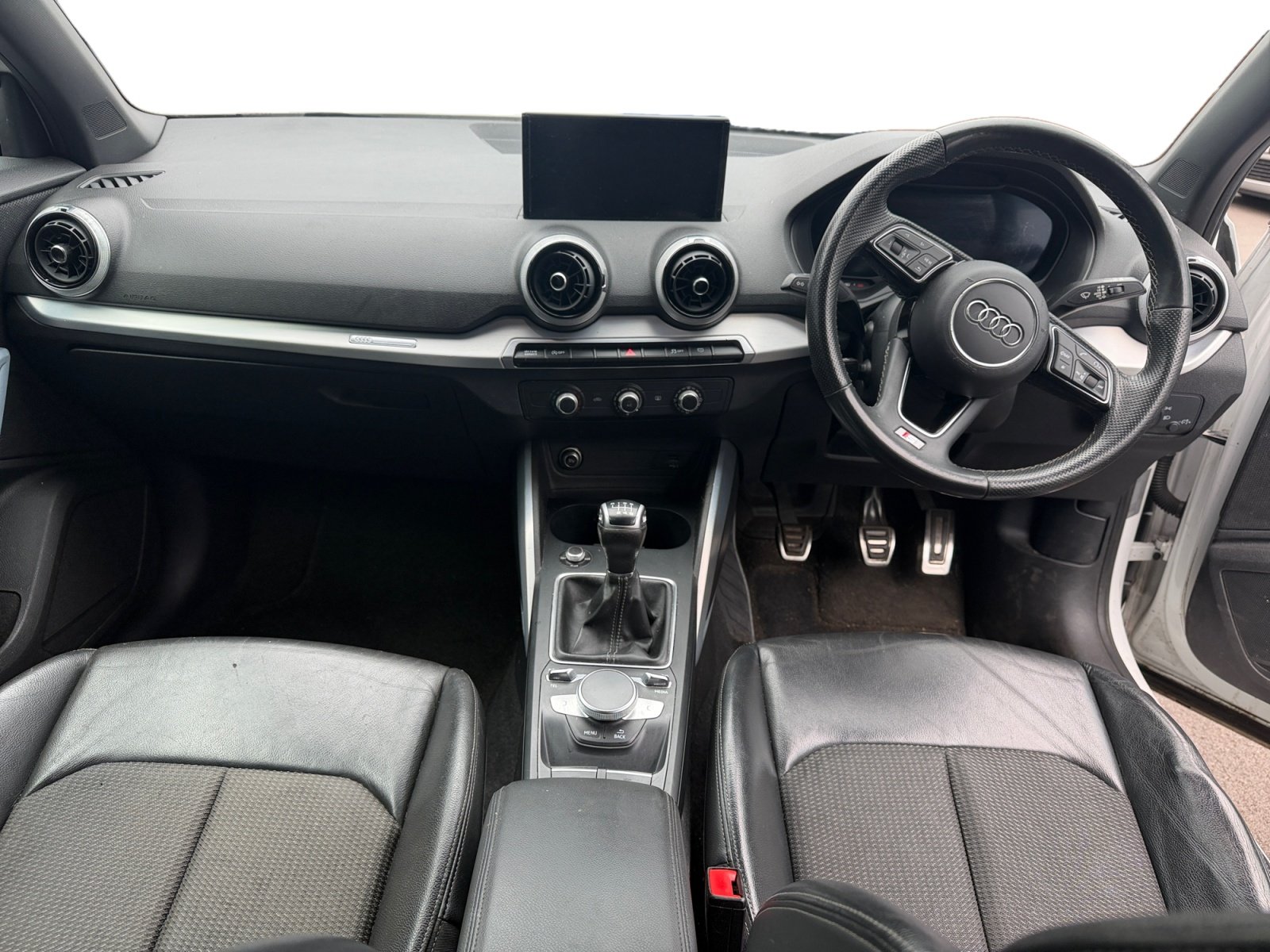 Audi Q2 - Image 14