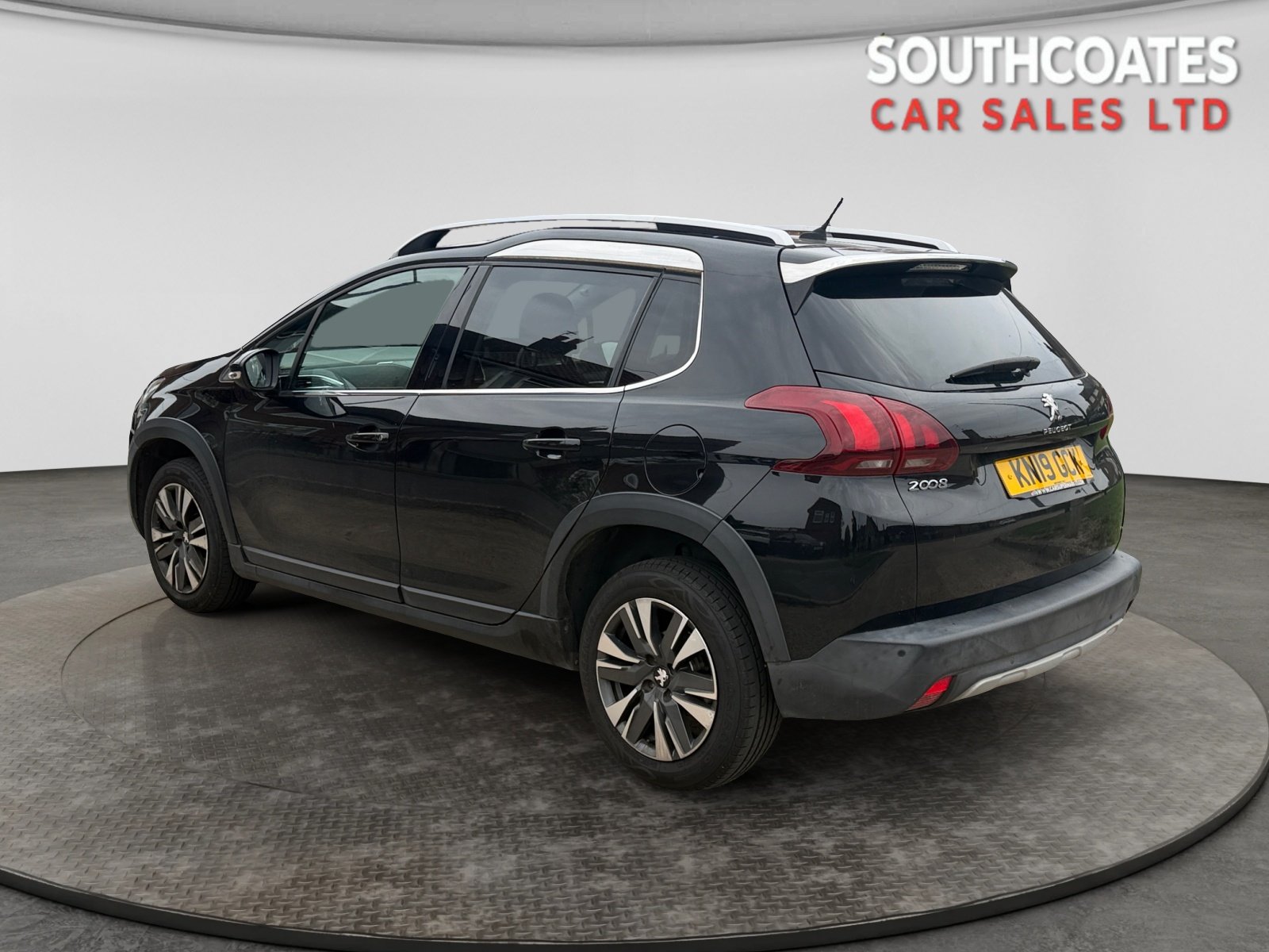 Peugeot 2008 - Image 6