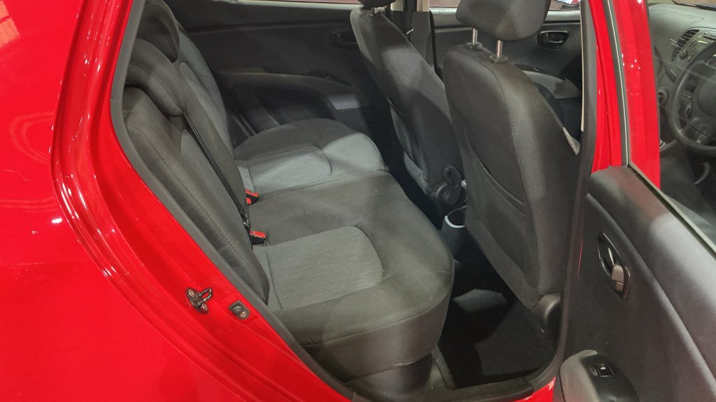 Hyundai i10 - Image 7