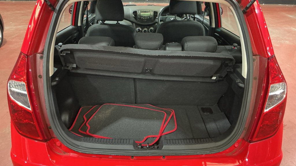 Hyundai i10 - Image 8