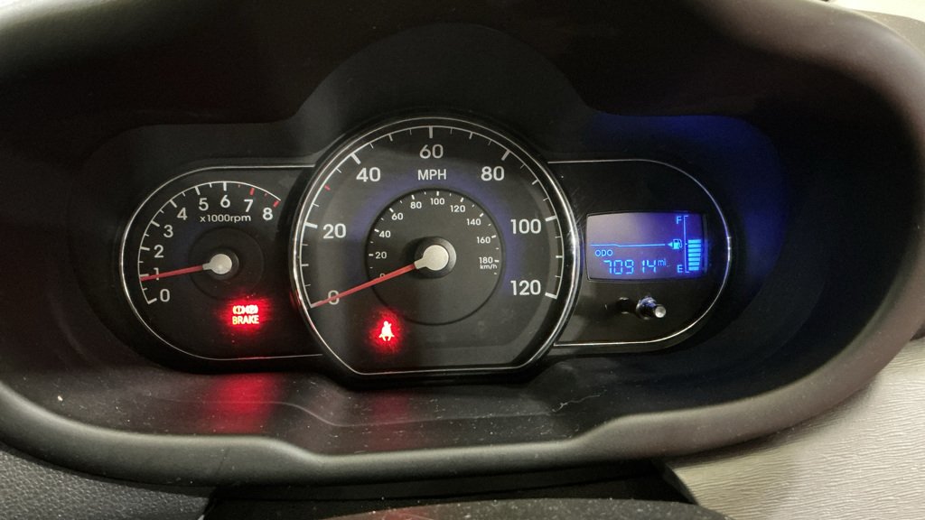 Hyundai i10 - Image 9