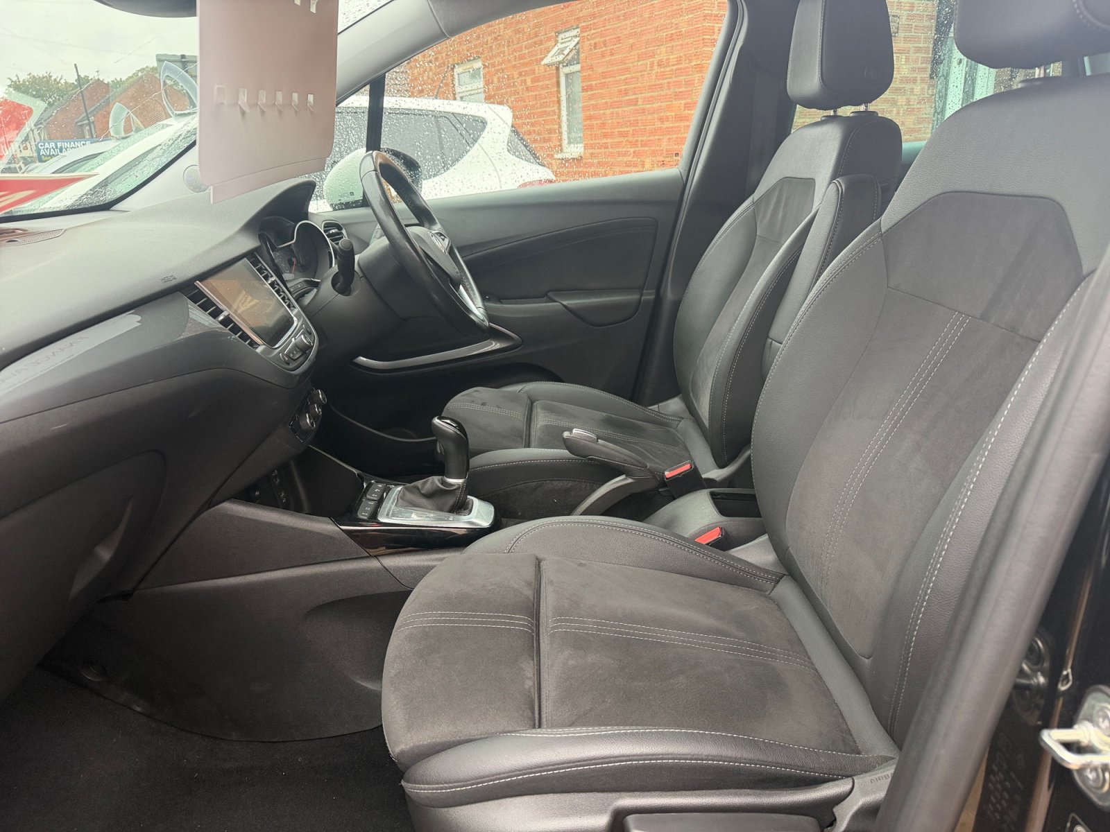 Vauxhall Crossland - Image 9