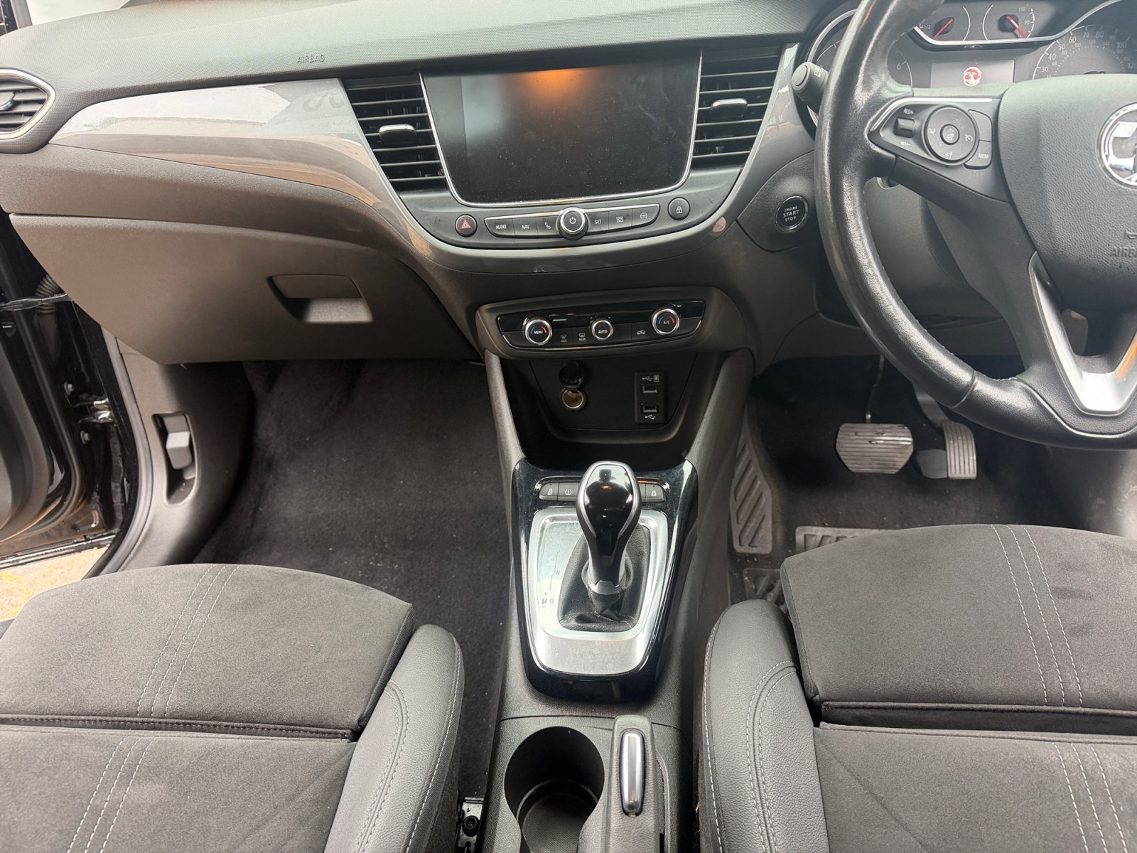 Vauxhall Crossland - Image 11