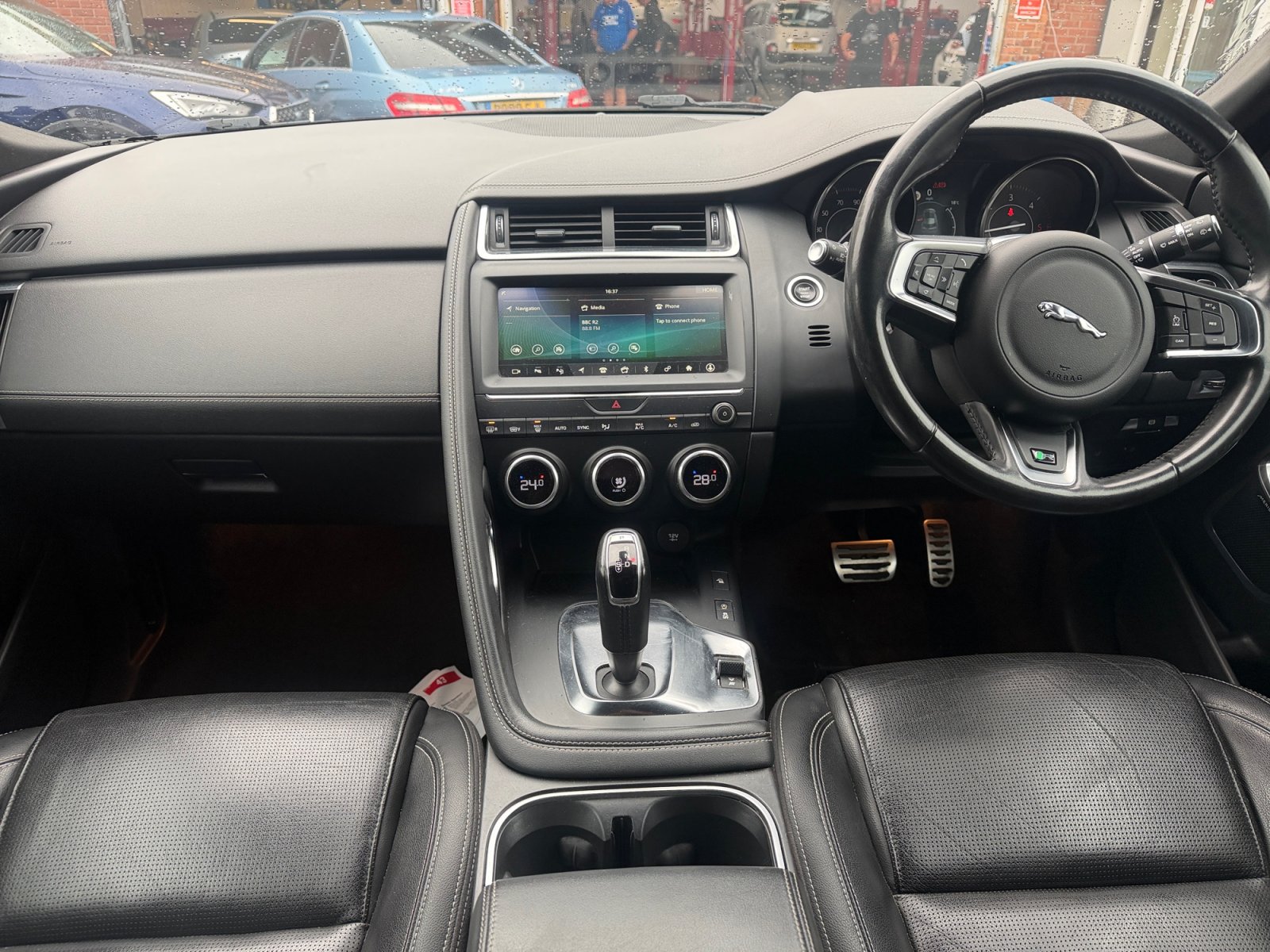 Jaguar E-Pace - Image 11