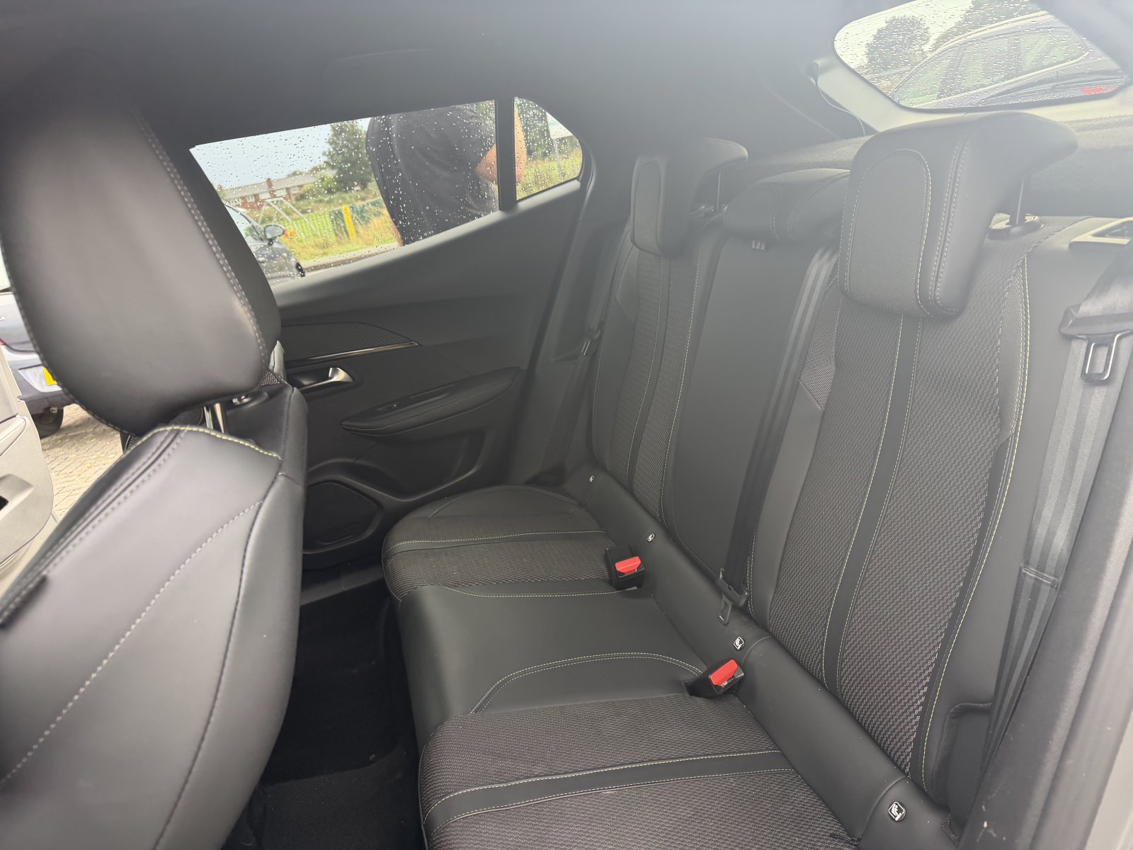 Peugeot 2008 - Image 6