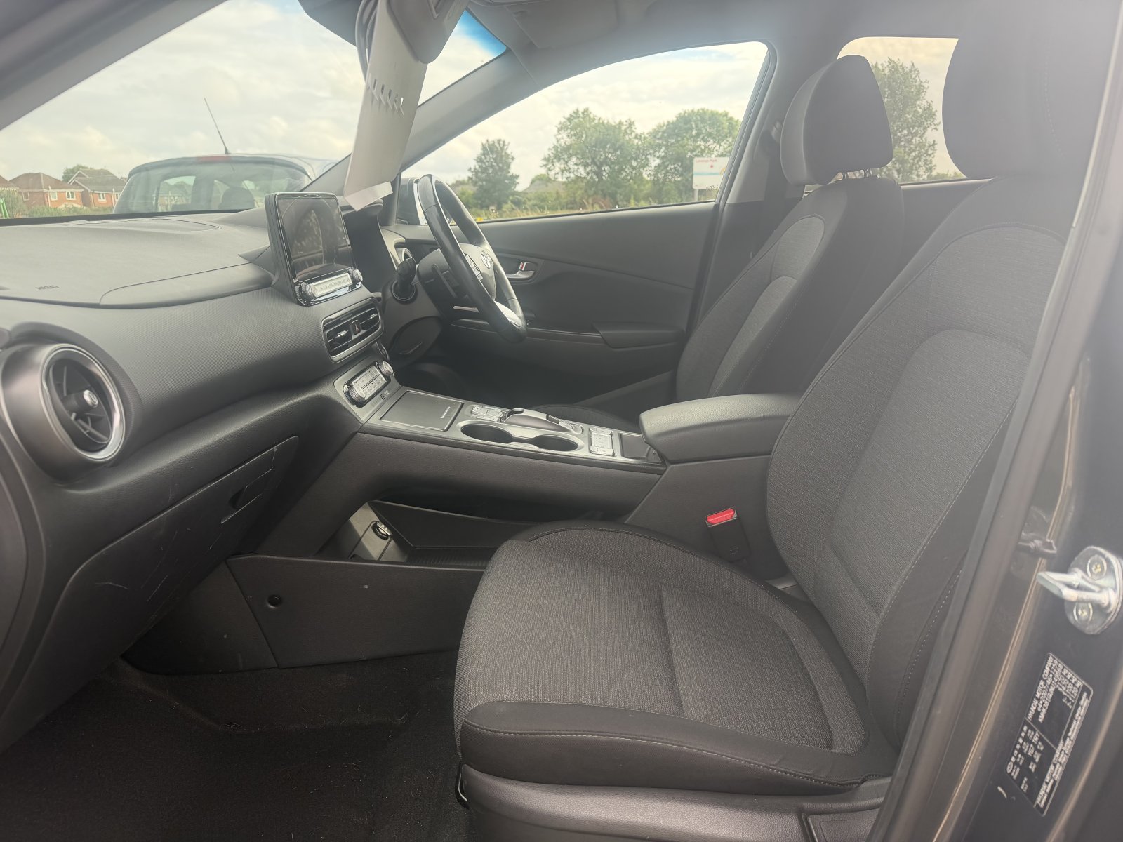 Hyundai Kona - Image 12