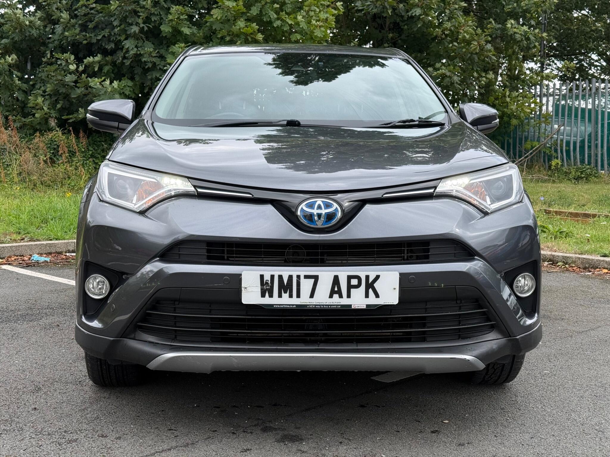 Toyota RAV4 - Image 2
