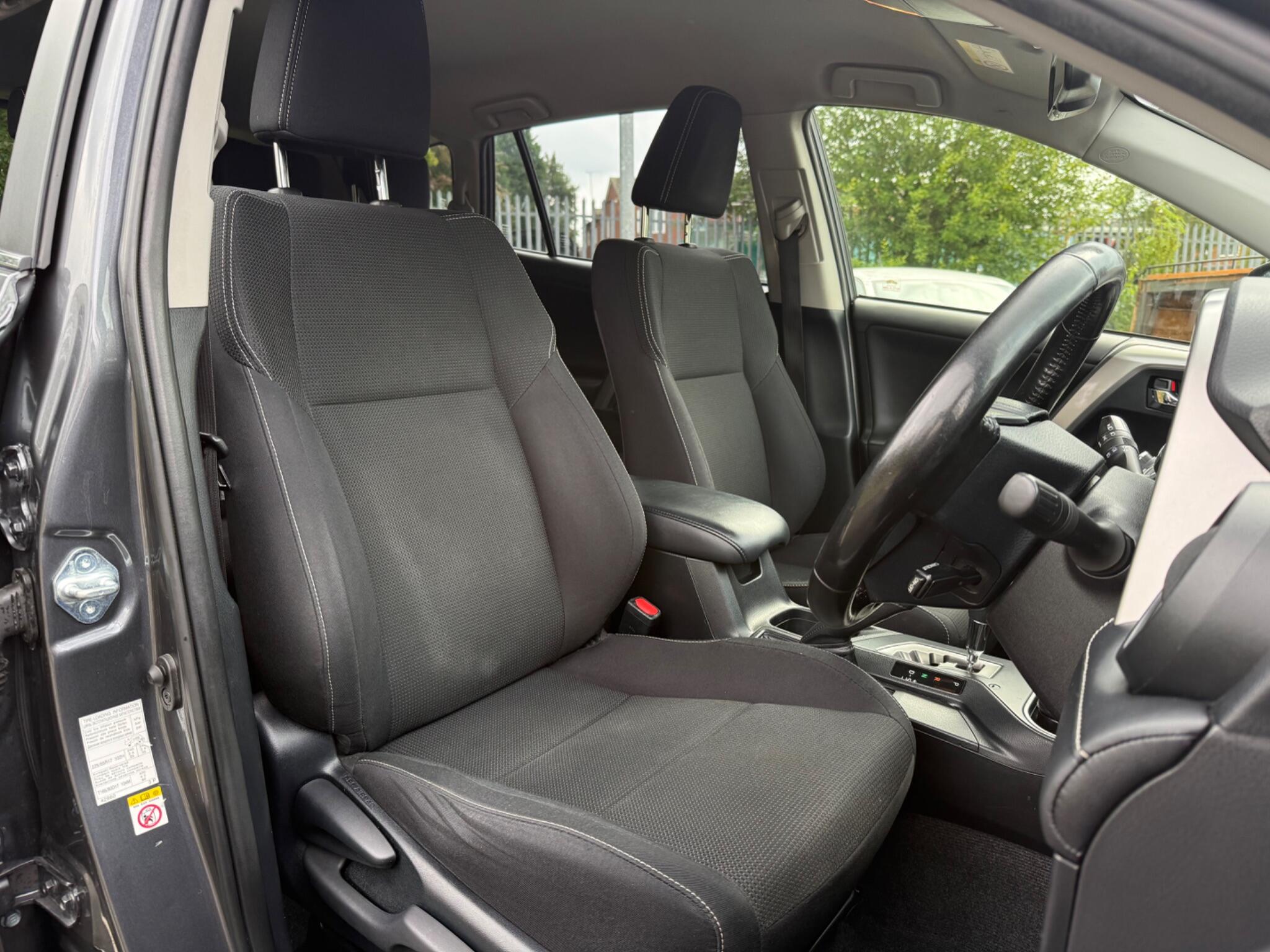 Toyota RAV4 - Image 11