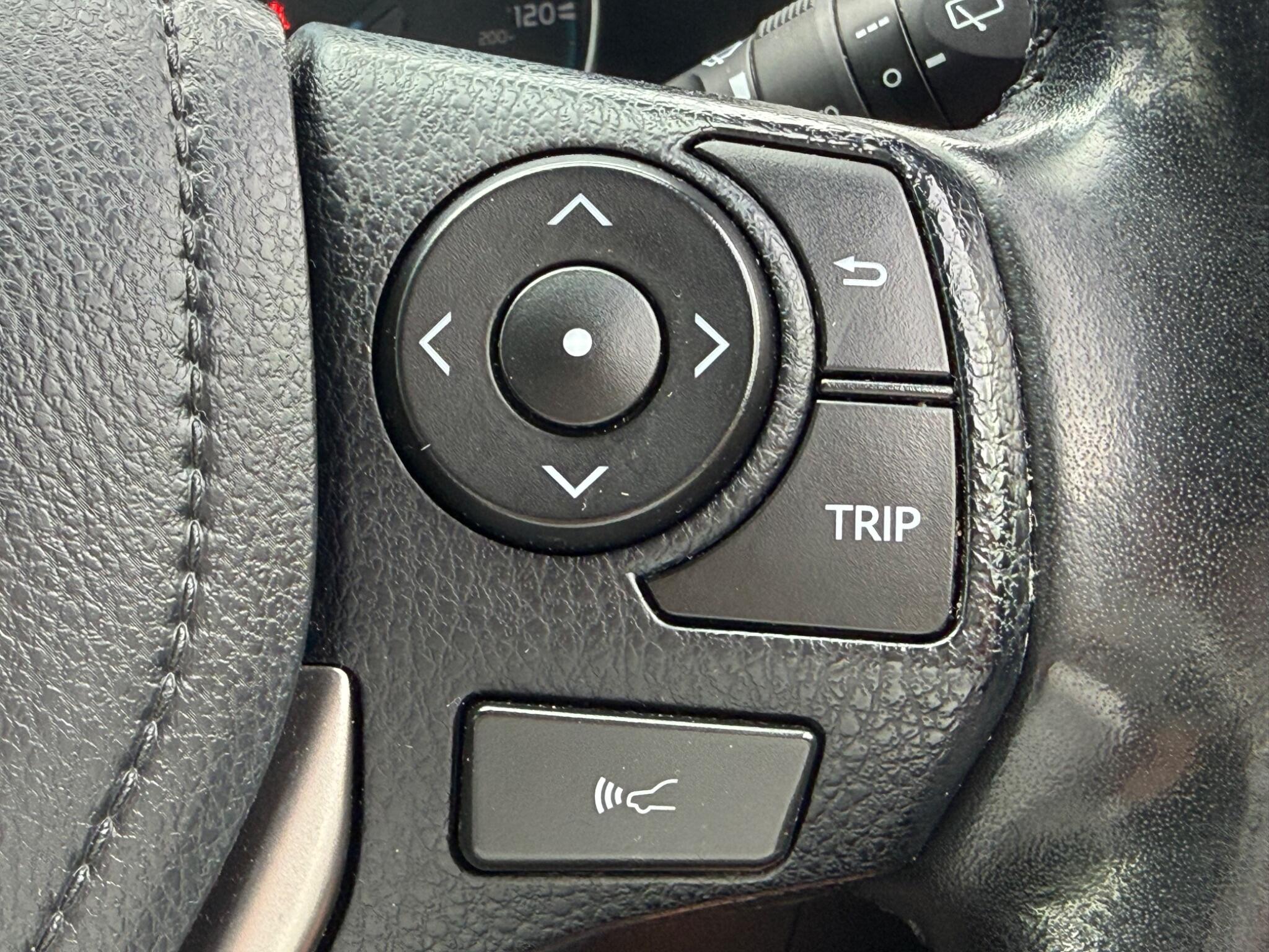 Toyota RAV4 - Image 18