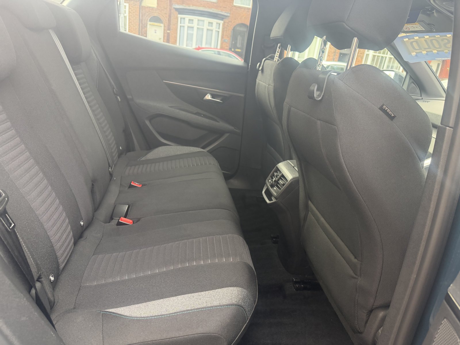 Peugeot 3008 - Image 8