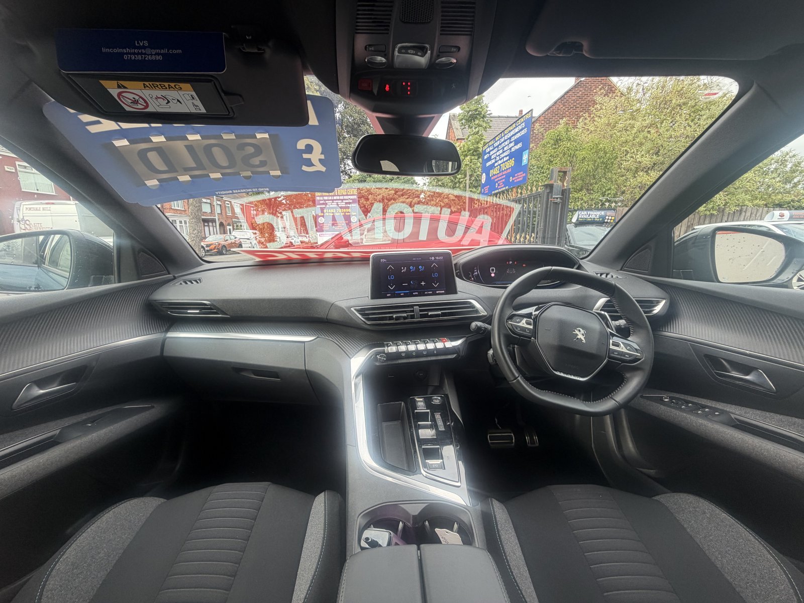 Peugeot 3008 - Image 10