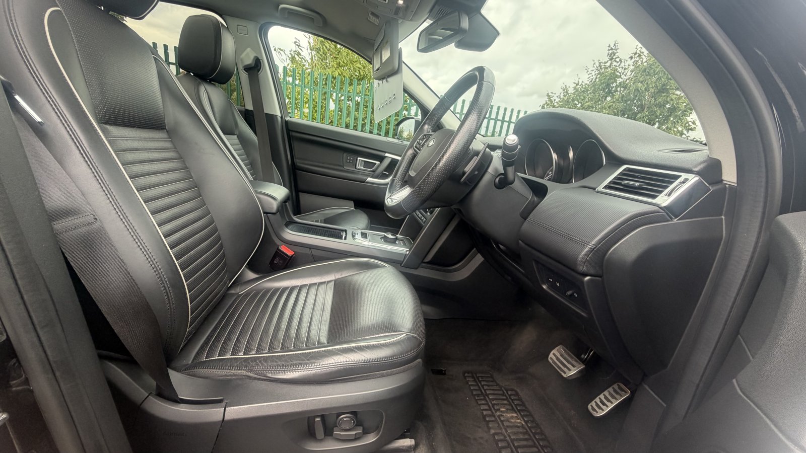 Land Rover DISCOVERY SPORT - Image 10