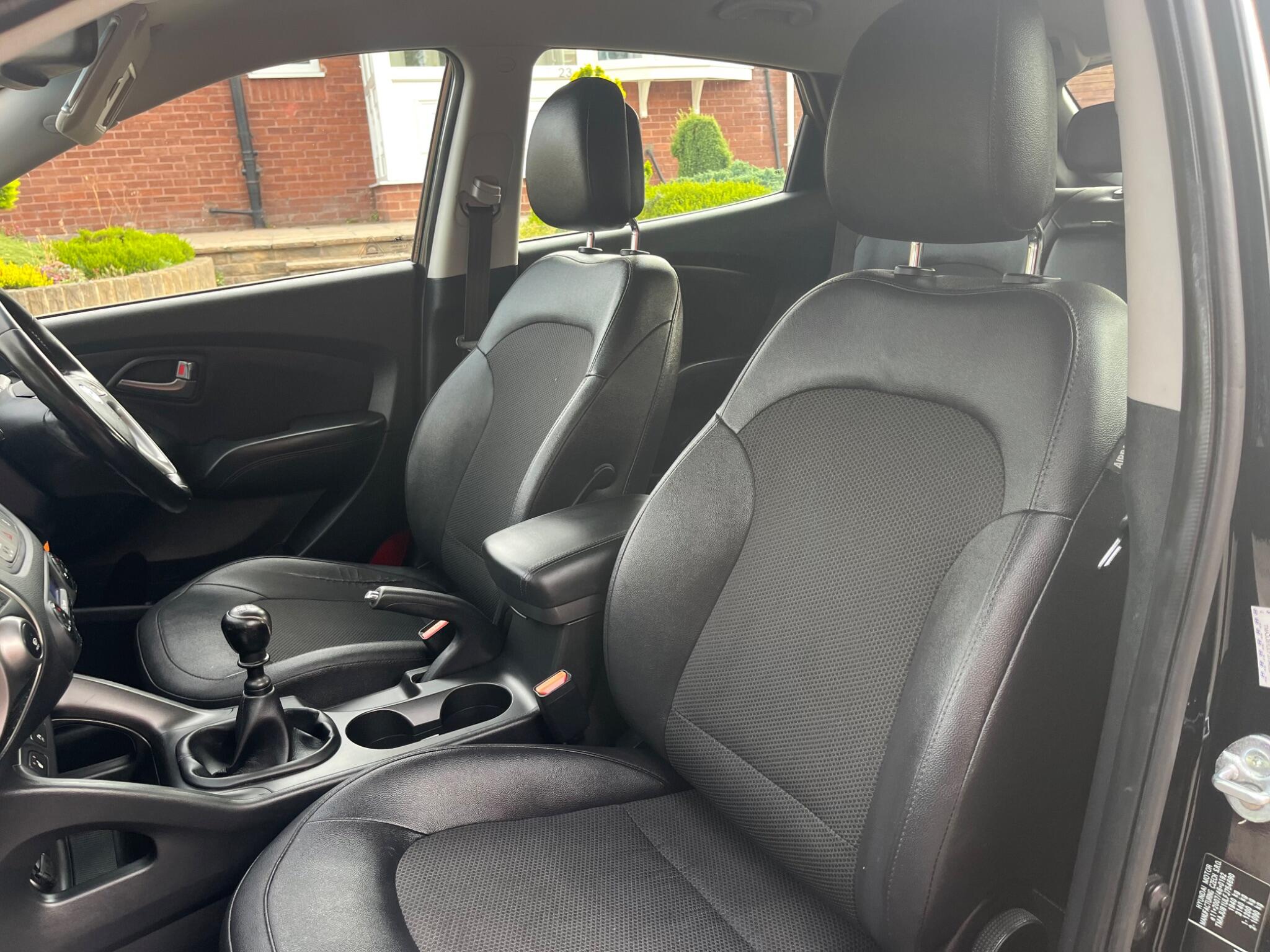 Hyundai ix35 - Image 13