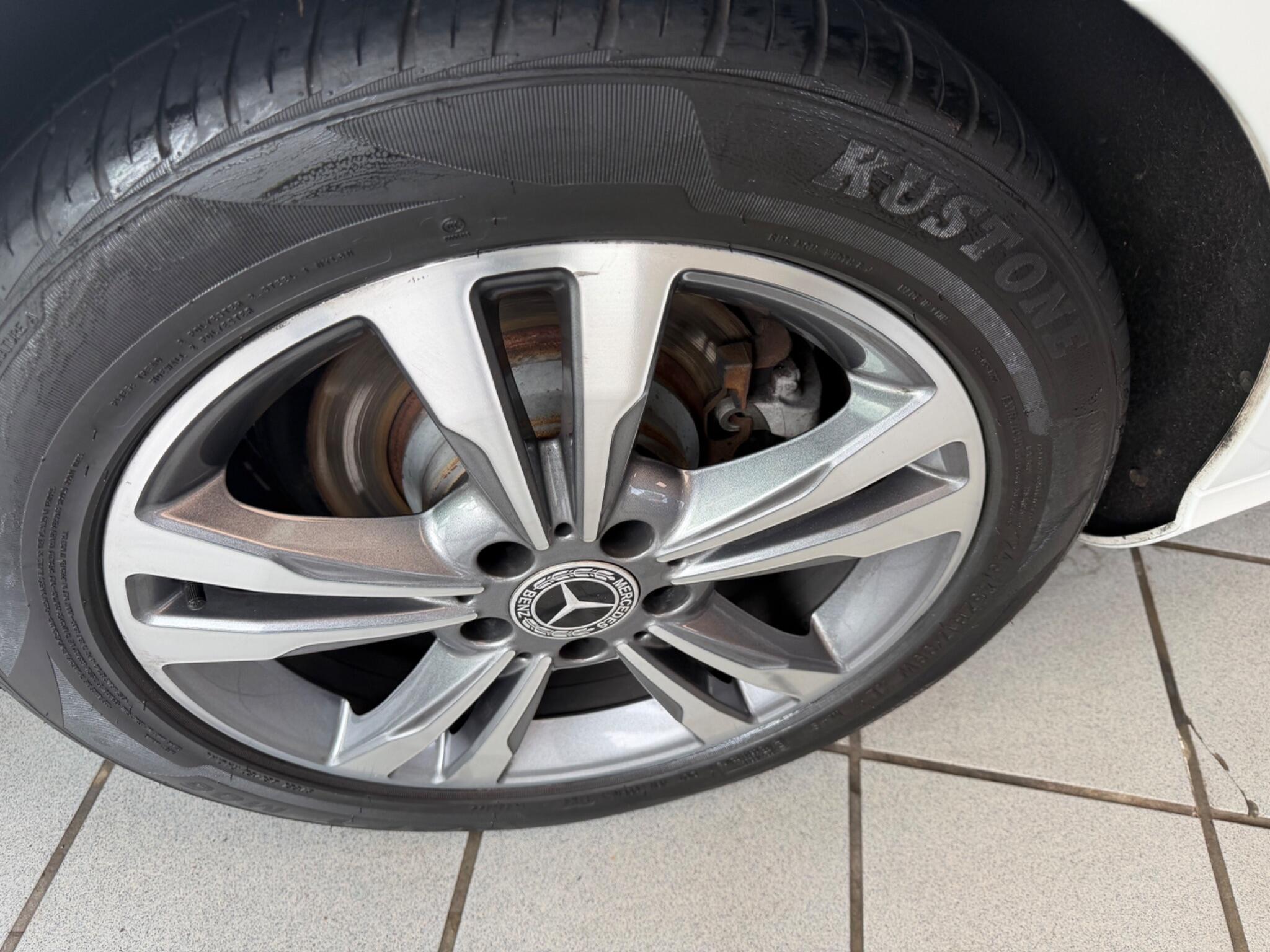 Mercedes E Class - Image 13