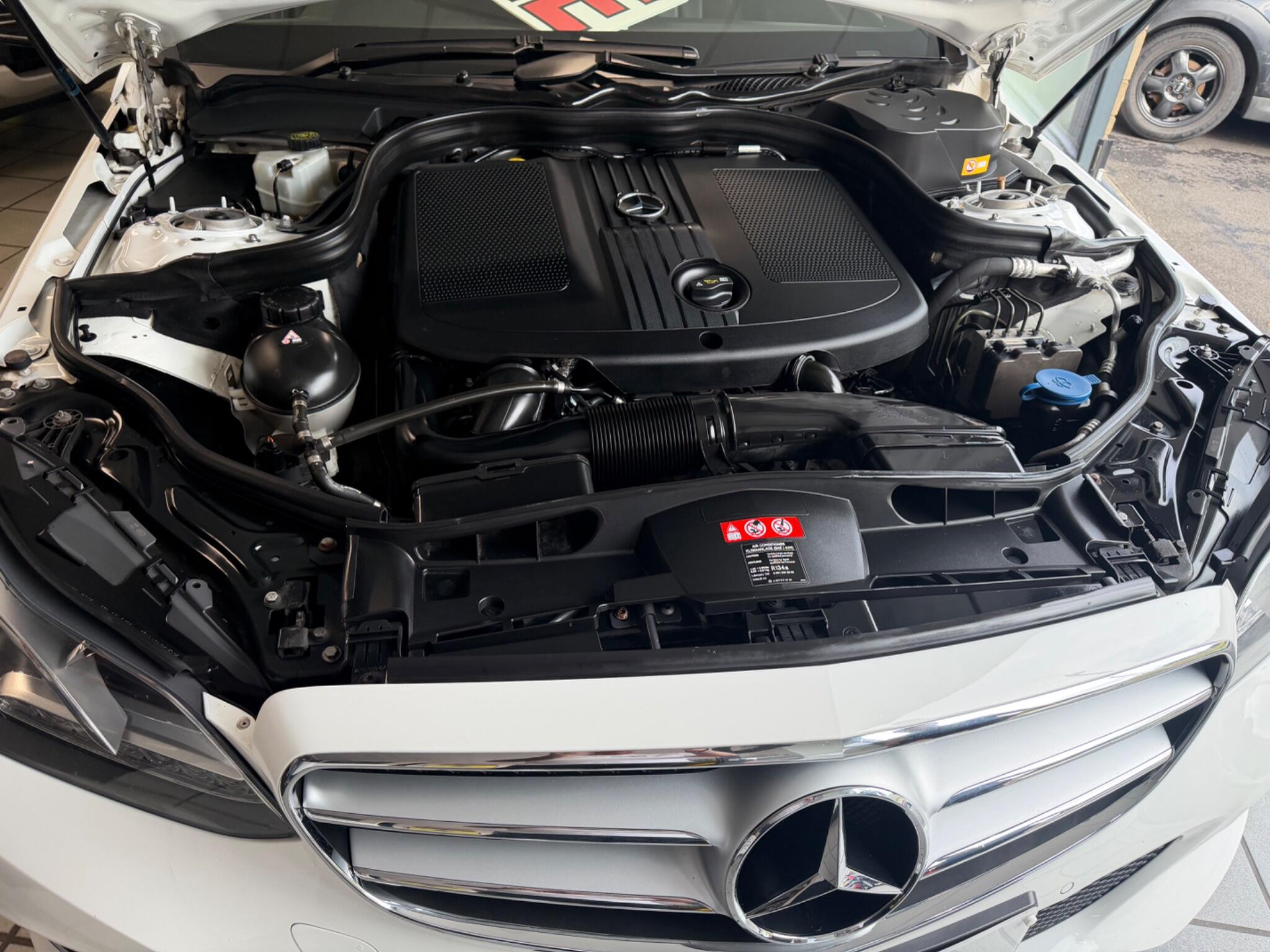 Mercedes E Class - Image 18