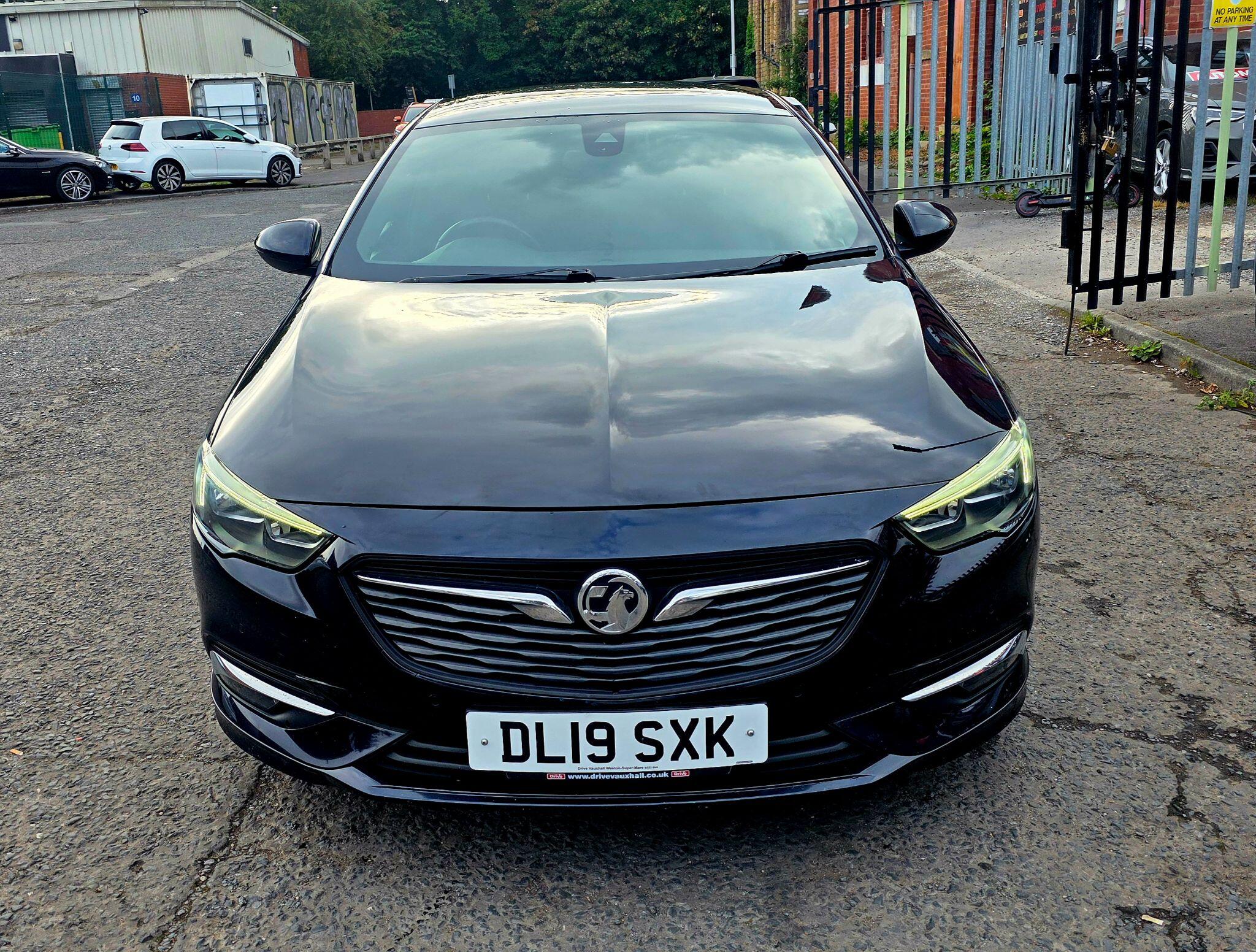 Vauxhall Insignia - Image 2