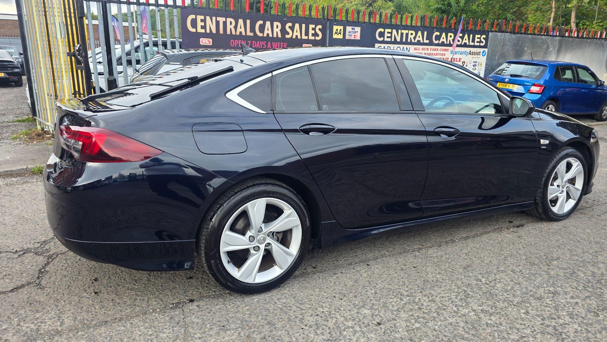Vauxhall Insignia - Image 10