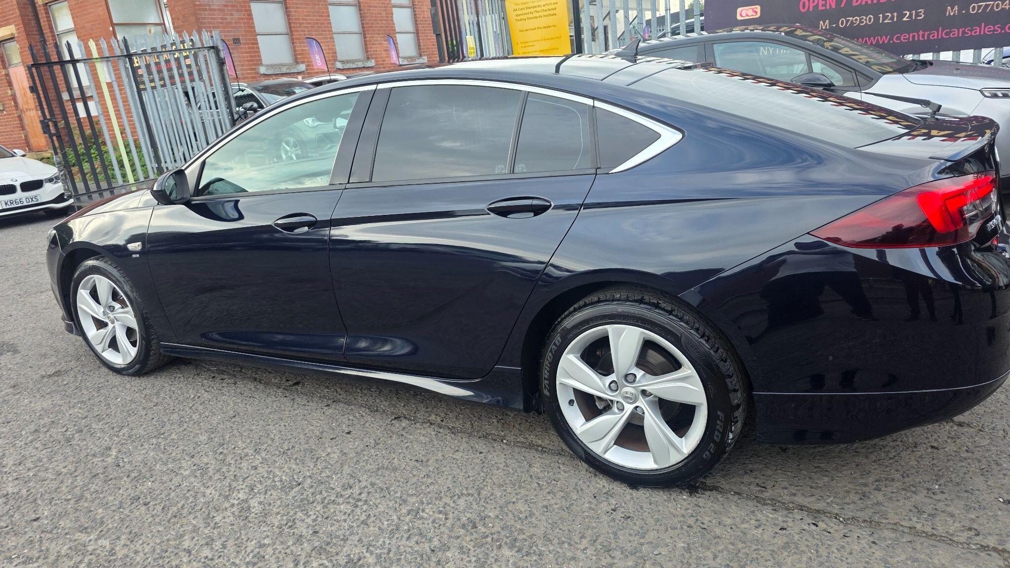 Vauxhall Insignia - Image 15