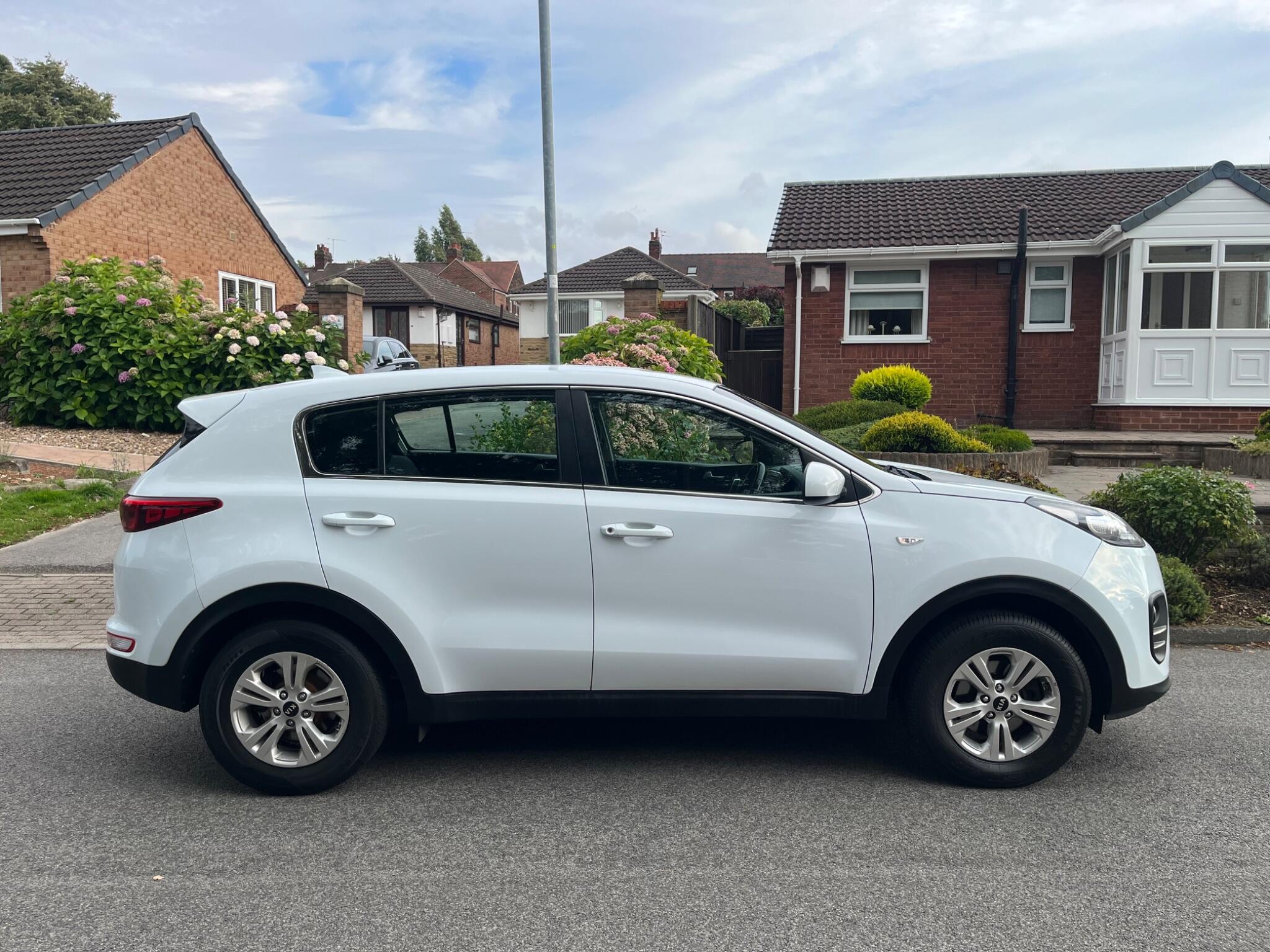 Kia Sportage - Image 11