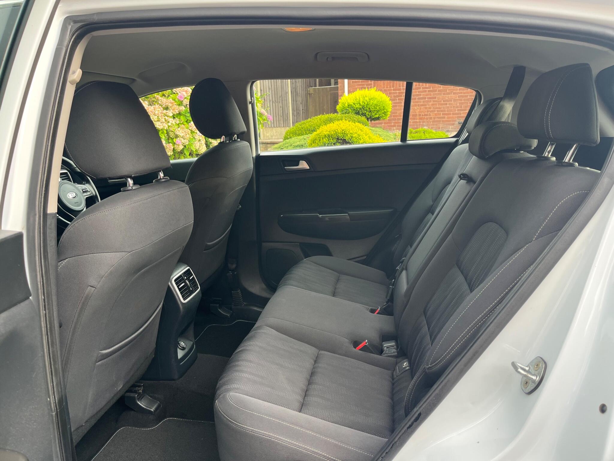 Kia Sportage - Image 17