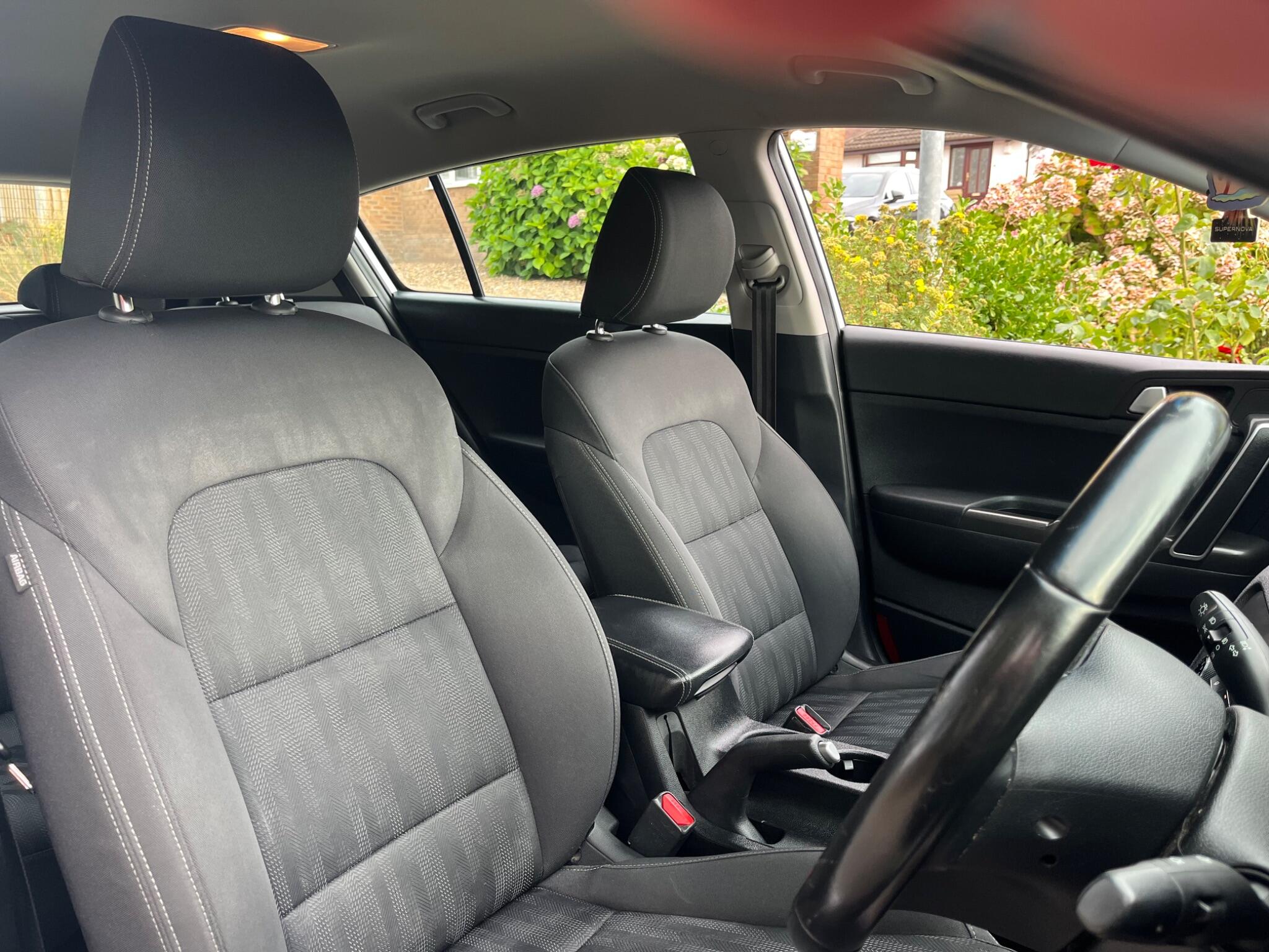 Kia Sportage - Image 27