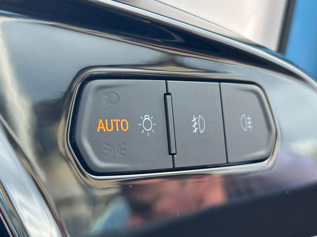 Ford Grand Tourneo Connect - Image 17
