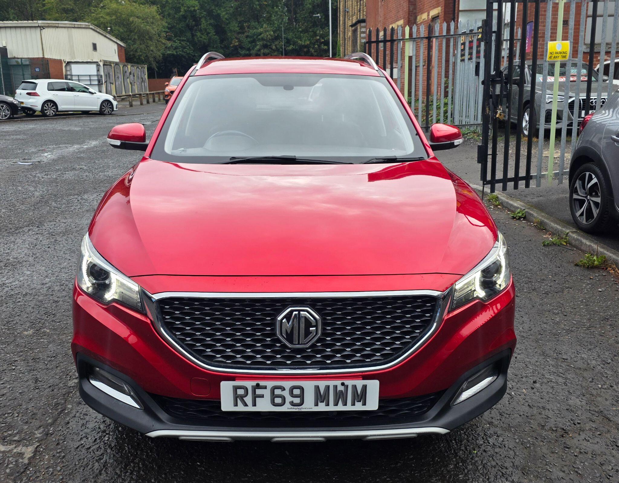 MG MG ZS - Image 2