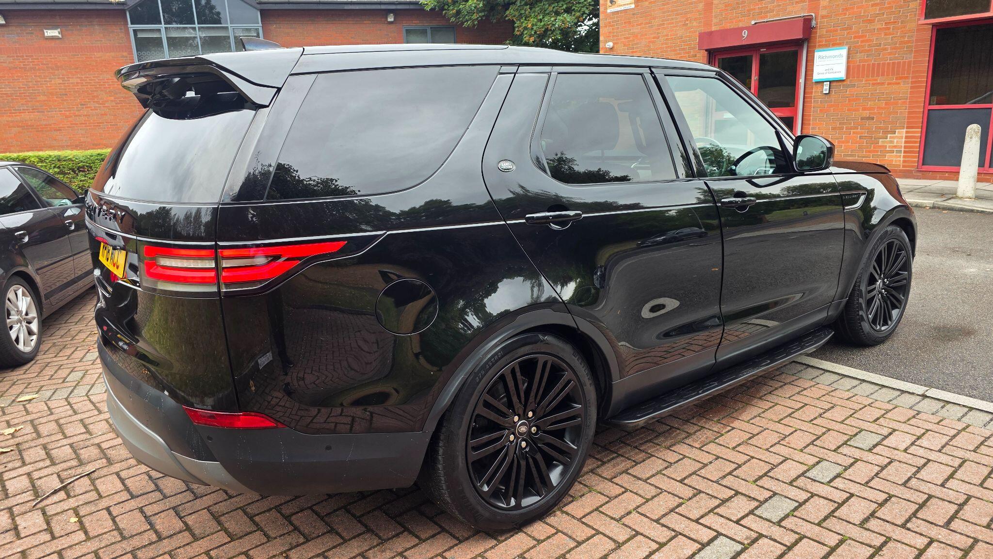 Land Rover Discovery - Image 10