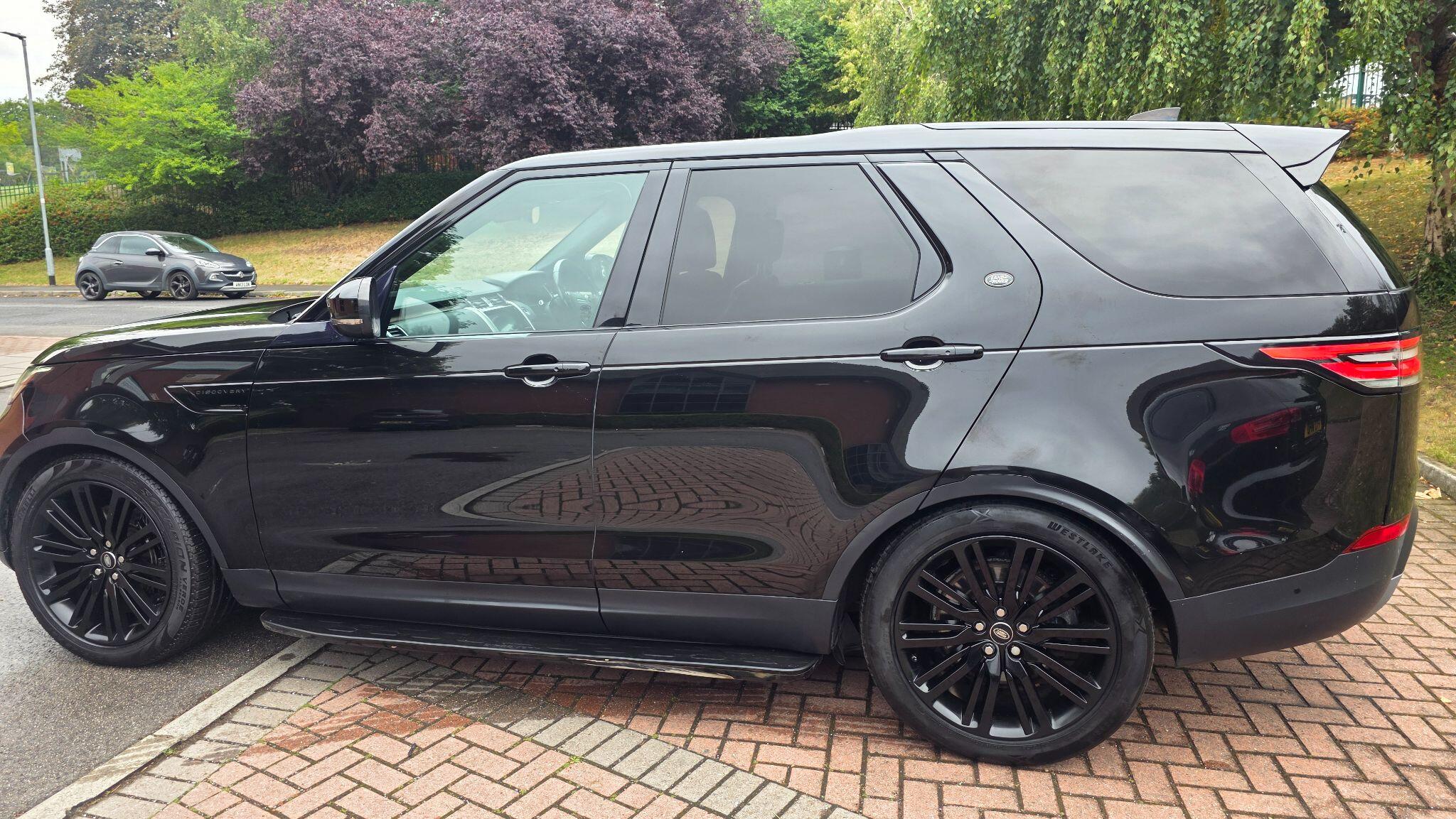 Land Rover Discovery - Image 14