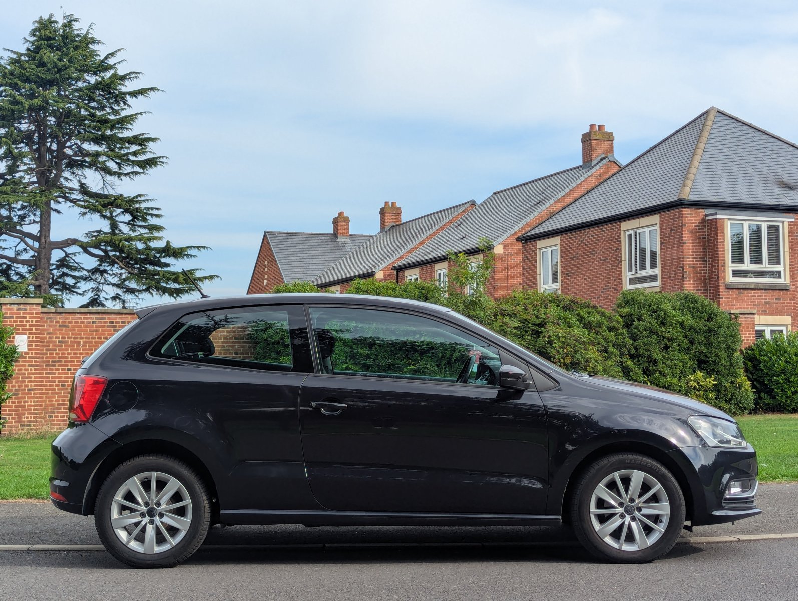 Volkswagen Polo - Image 5