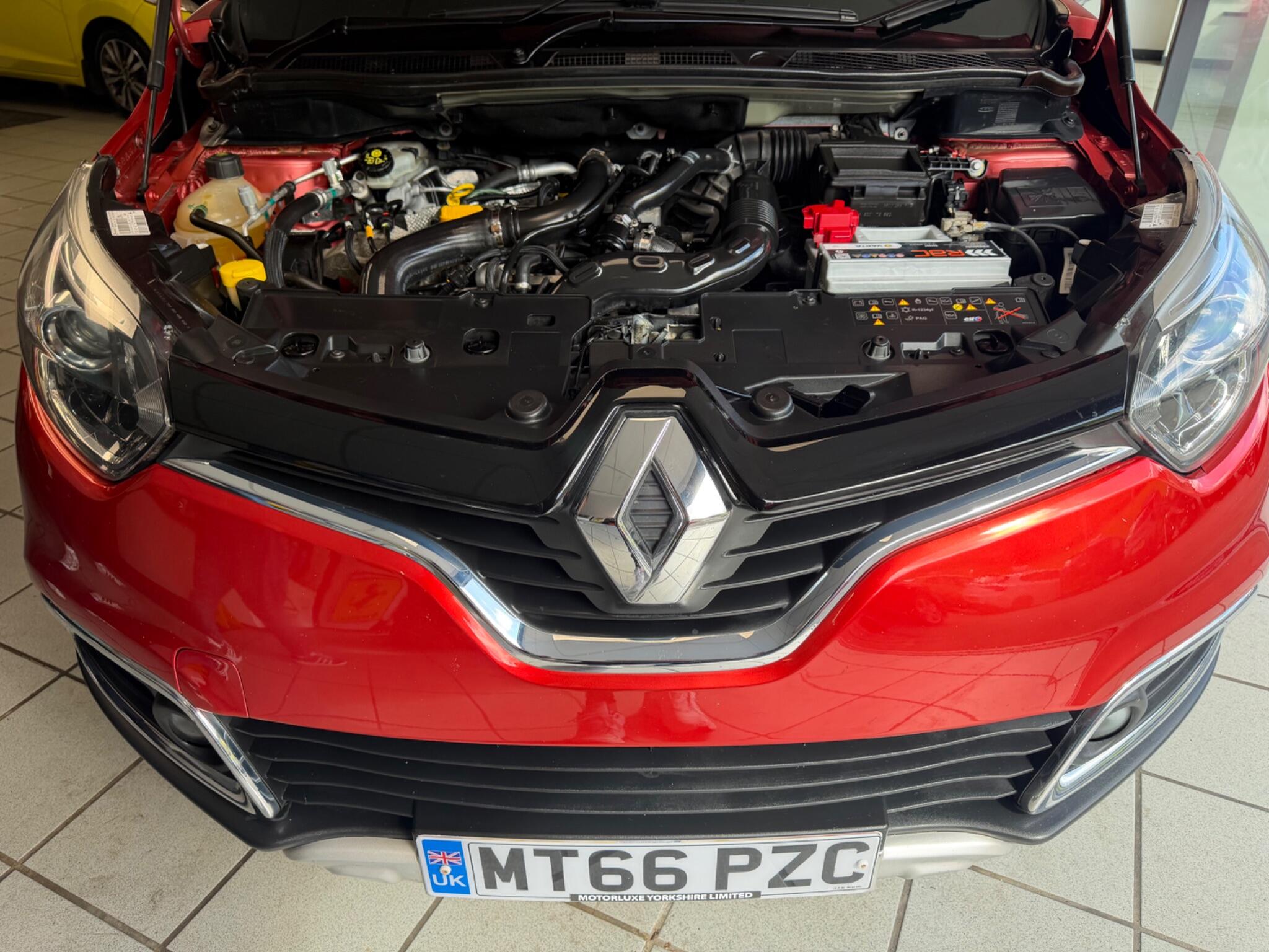 Renault Captur - Image 12