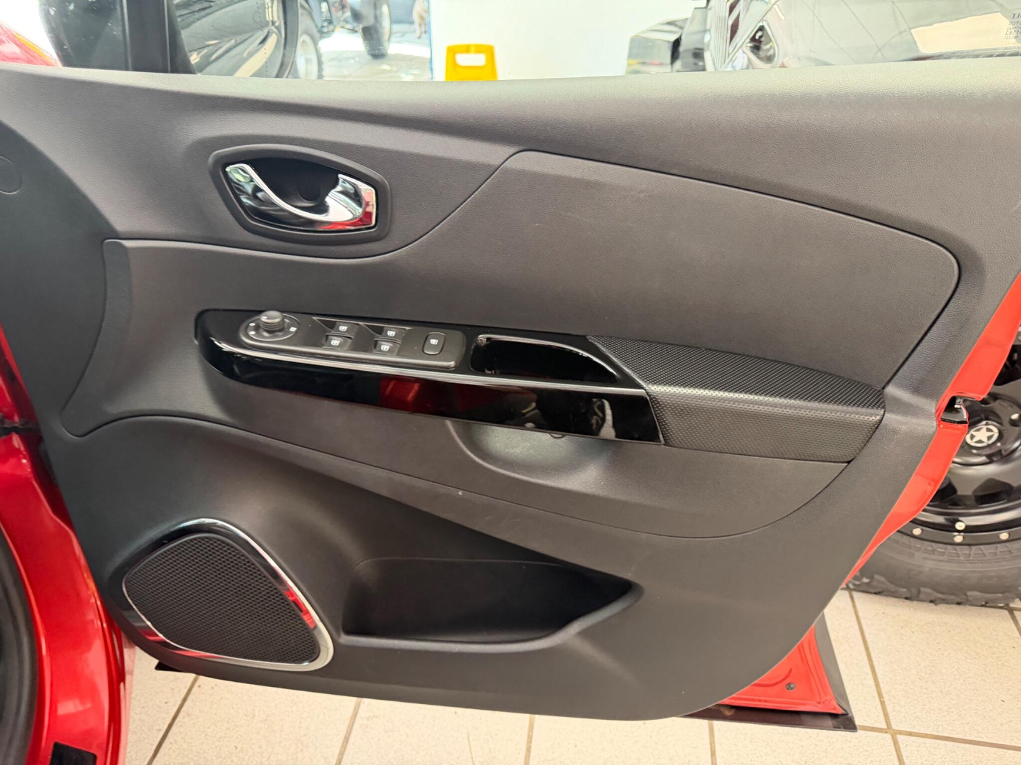 Renault Captur - Image 16