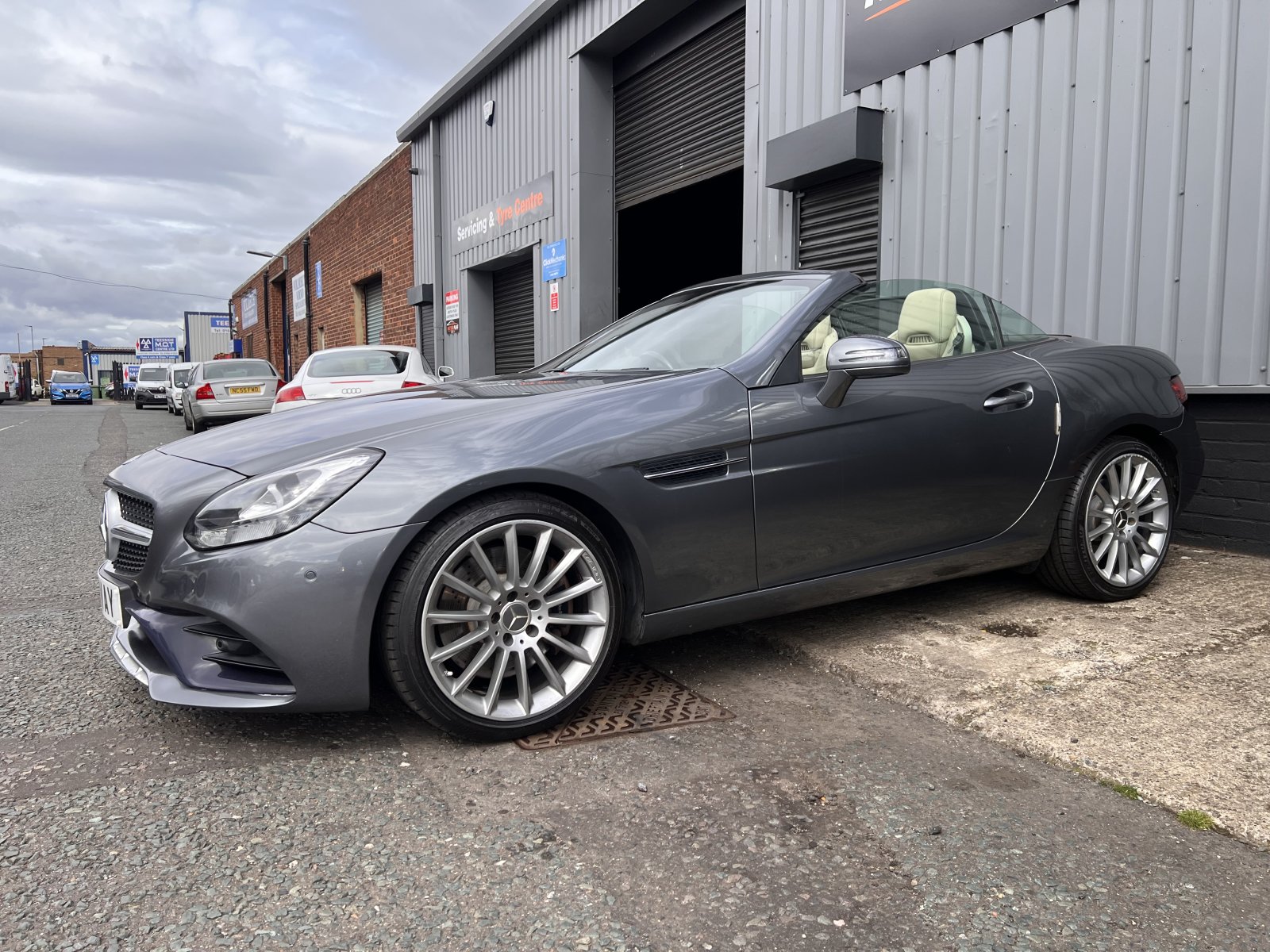 Mercedes SLC - Image 13
