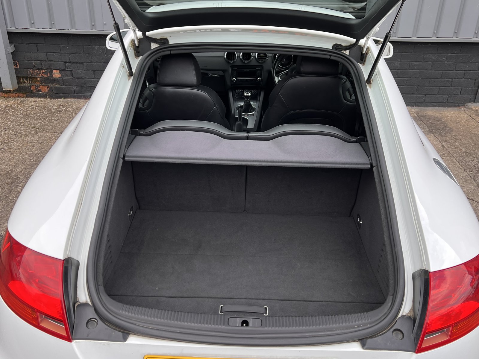 Audi TT - Image 13