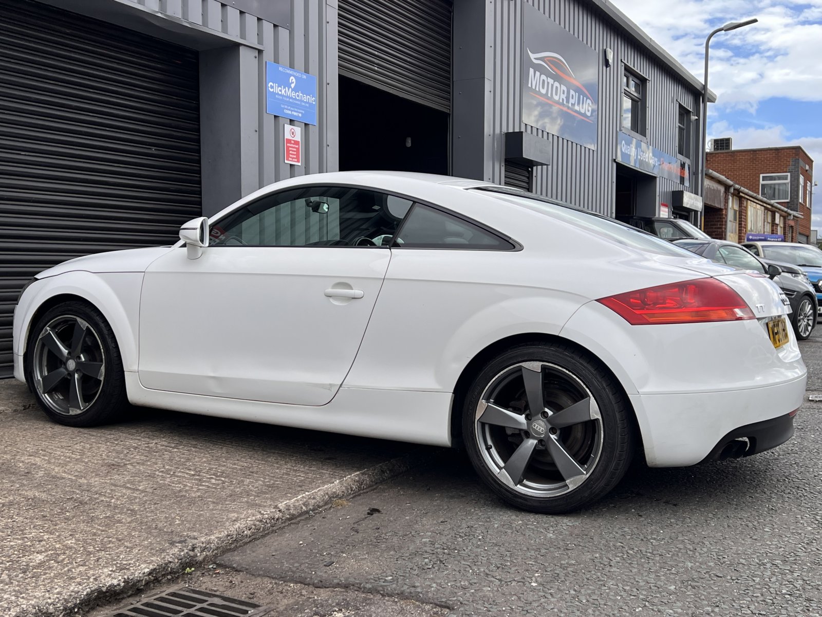 Audi TT - Image 10