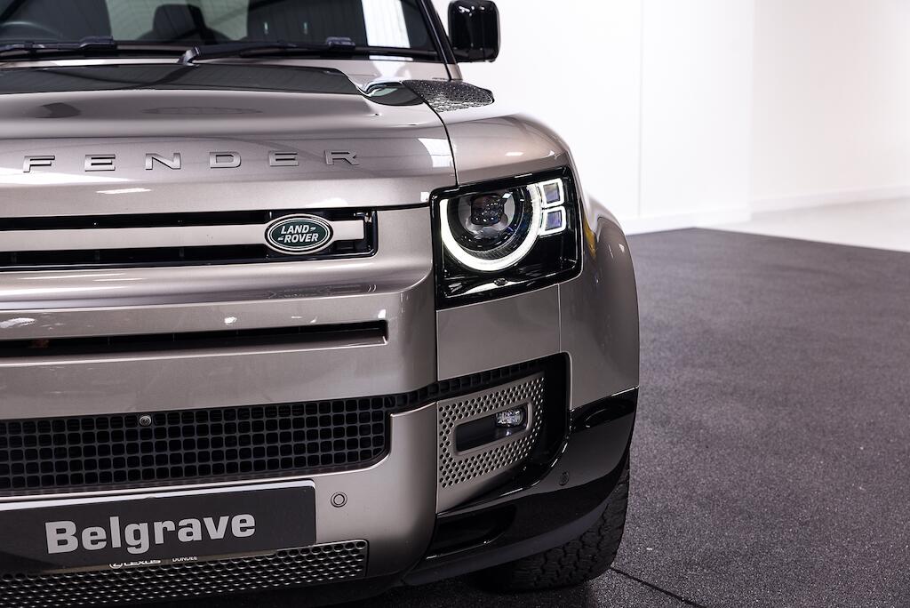 Land Rover Defender 110 - Image 8
