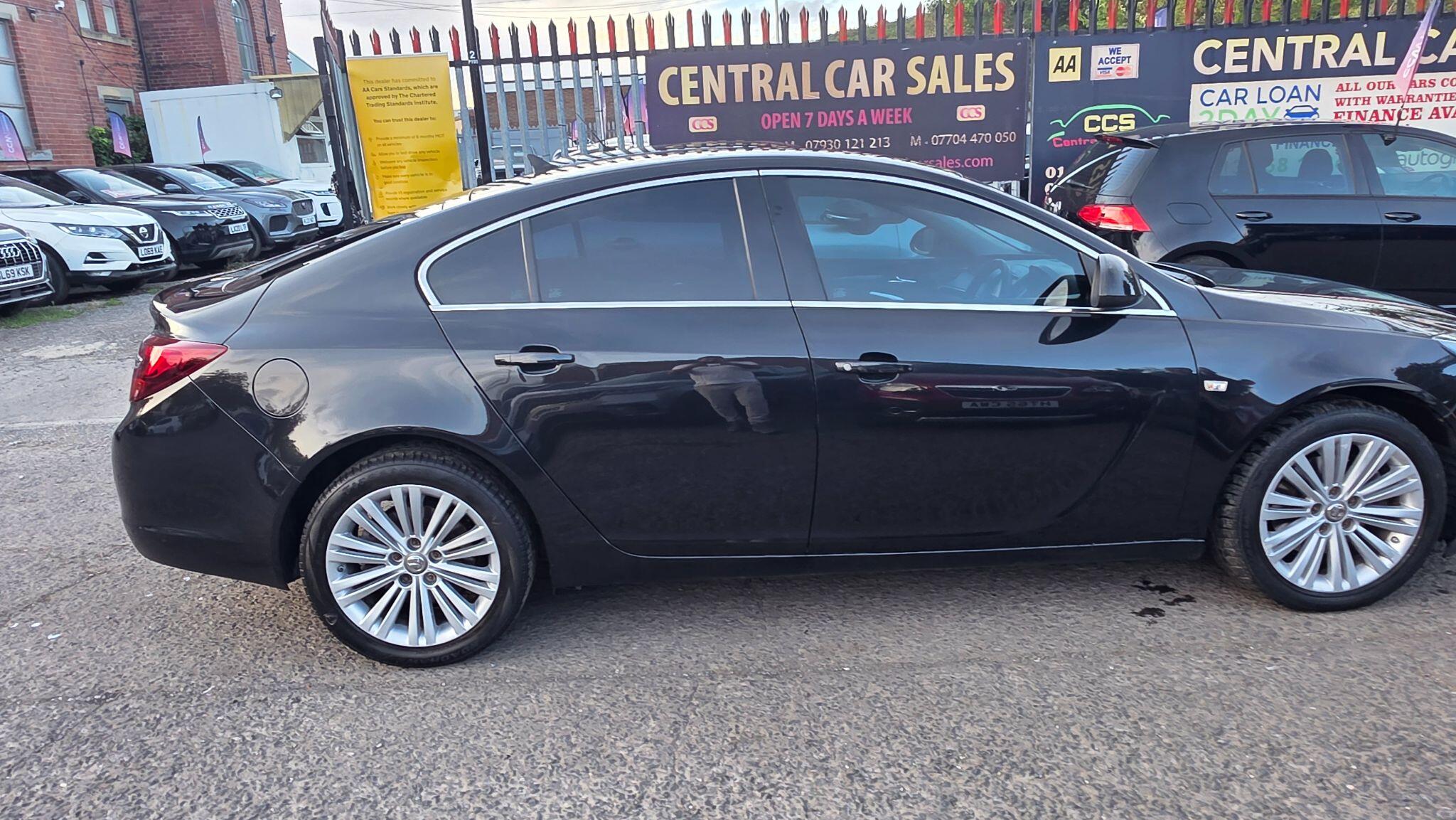 Vauxhall Insignia - Image 8