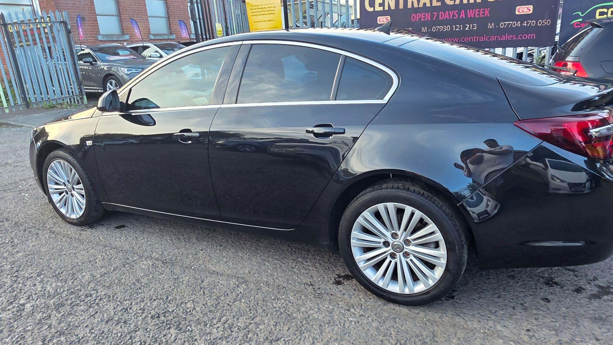 Vauxhall Insignia - Image 16