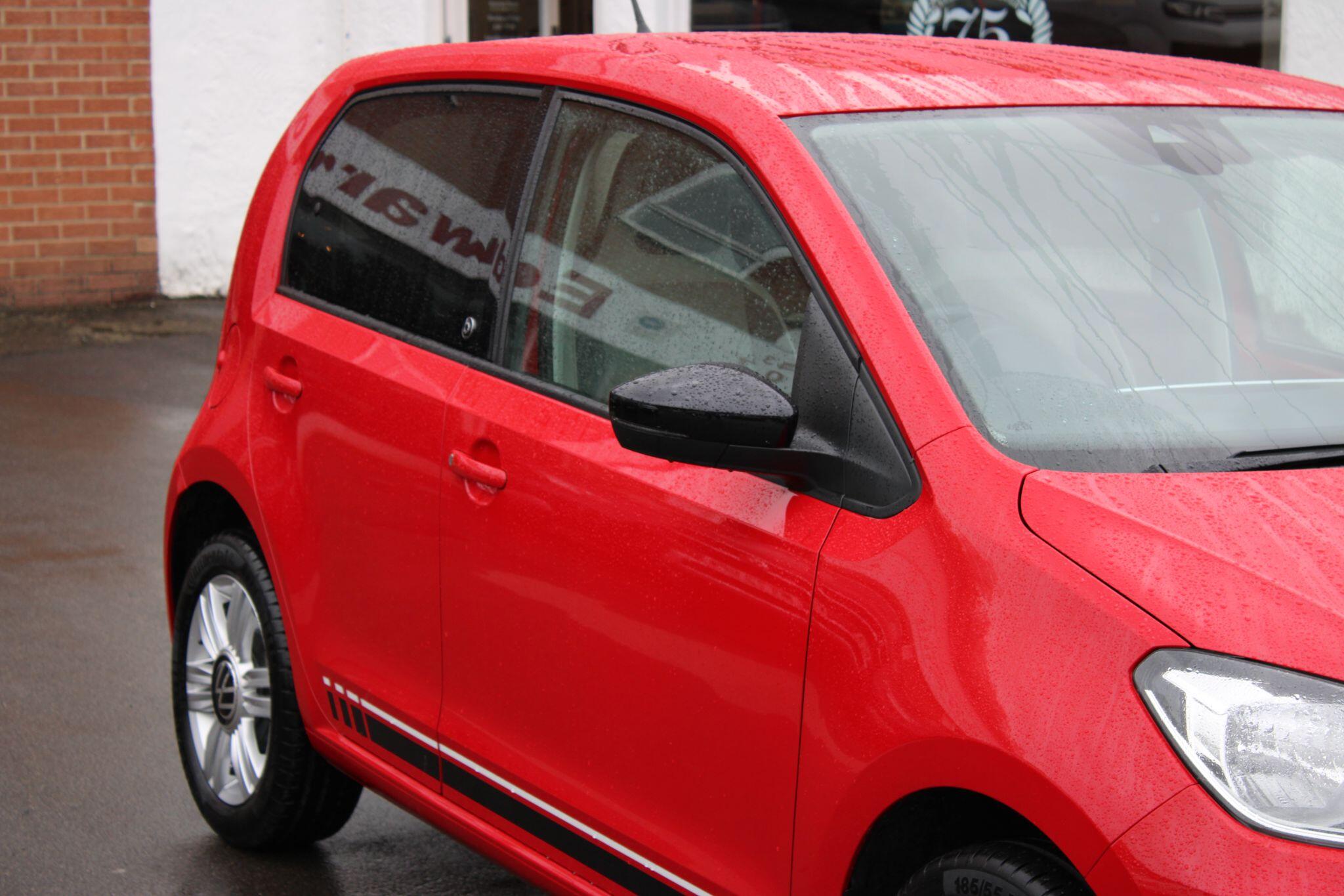 Volkswagen up! - Image 11