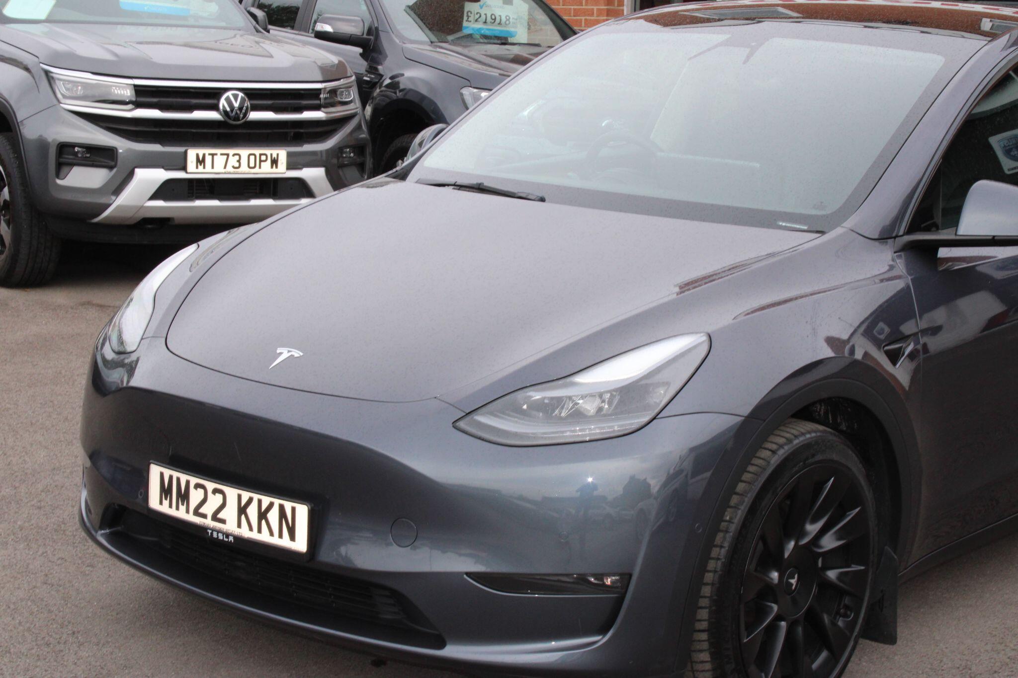 Tesla Model Y - Image 13