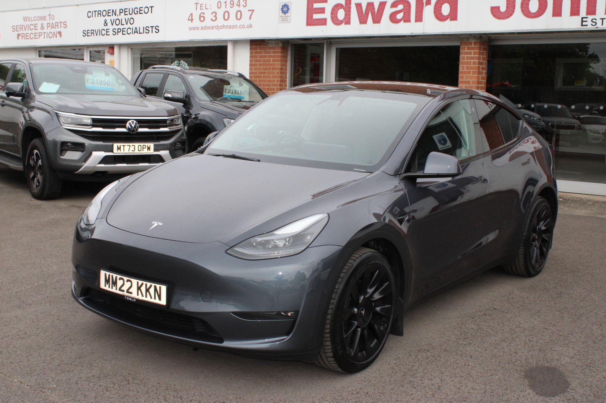 Tesla Model Y - Image 14