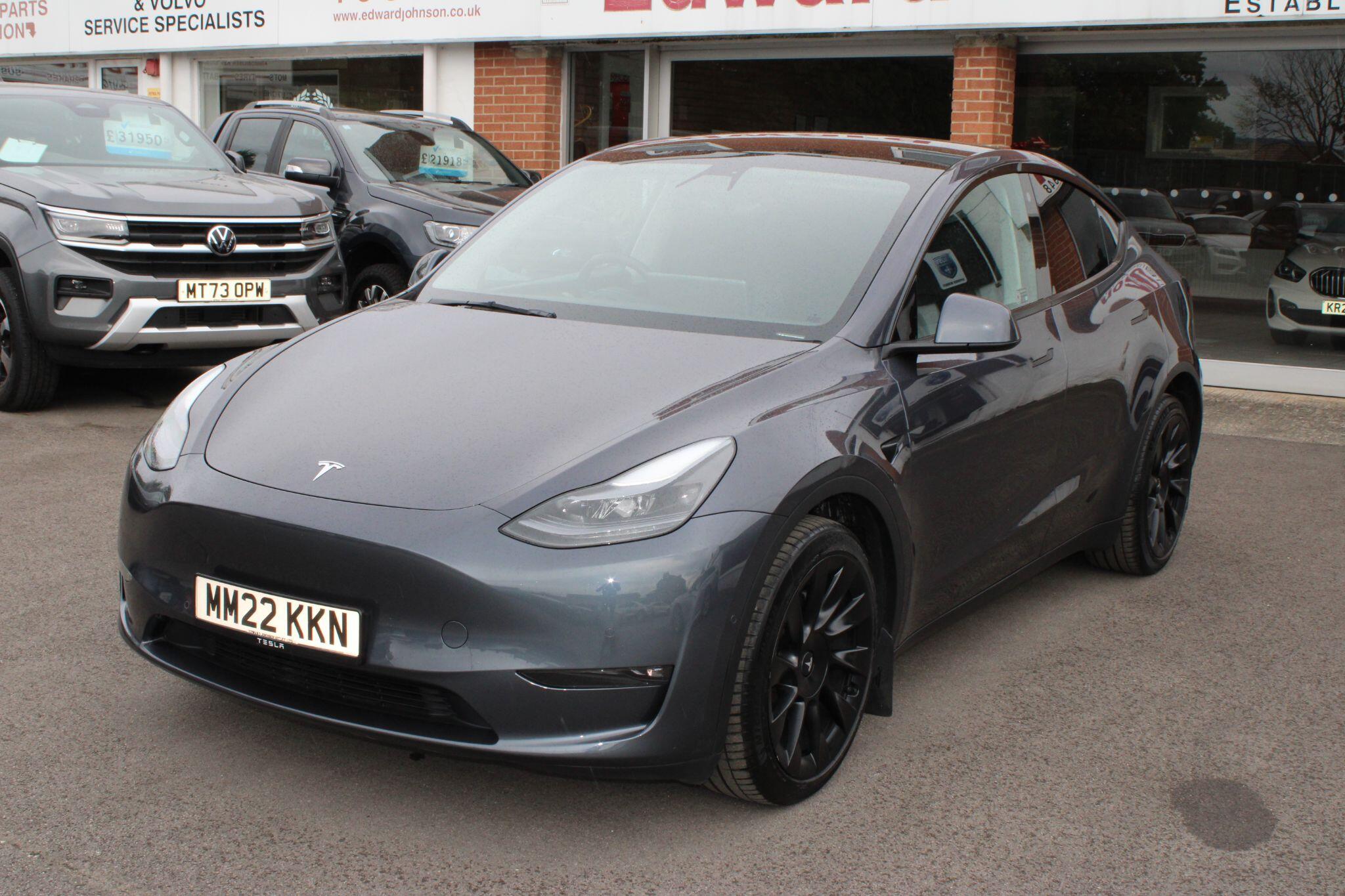 Tesla Model Y - Image 15
