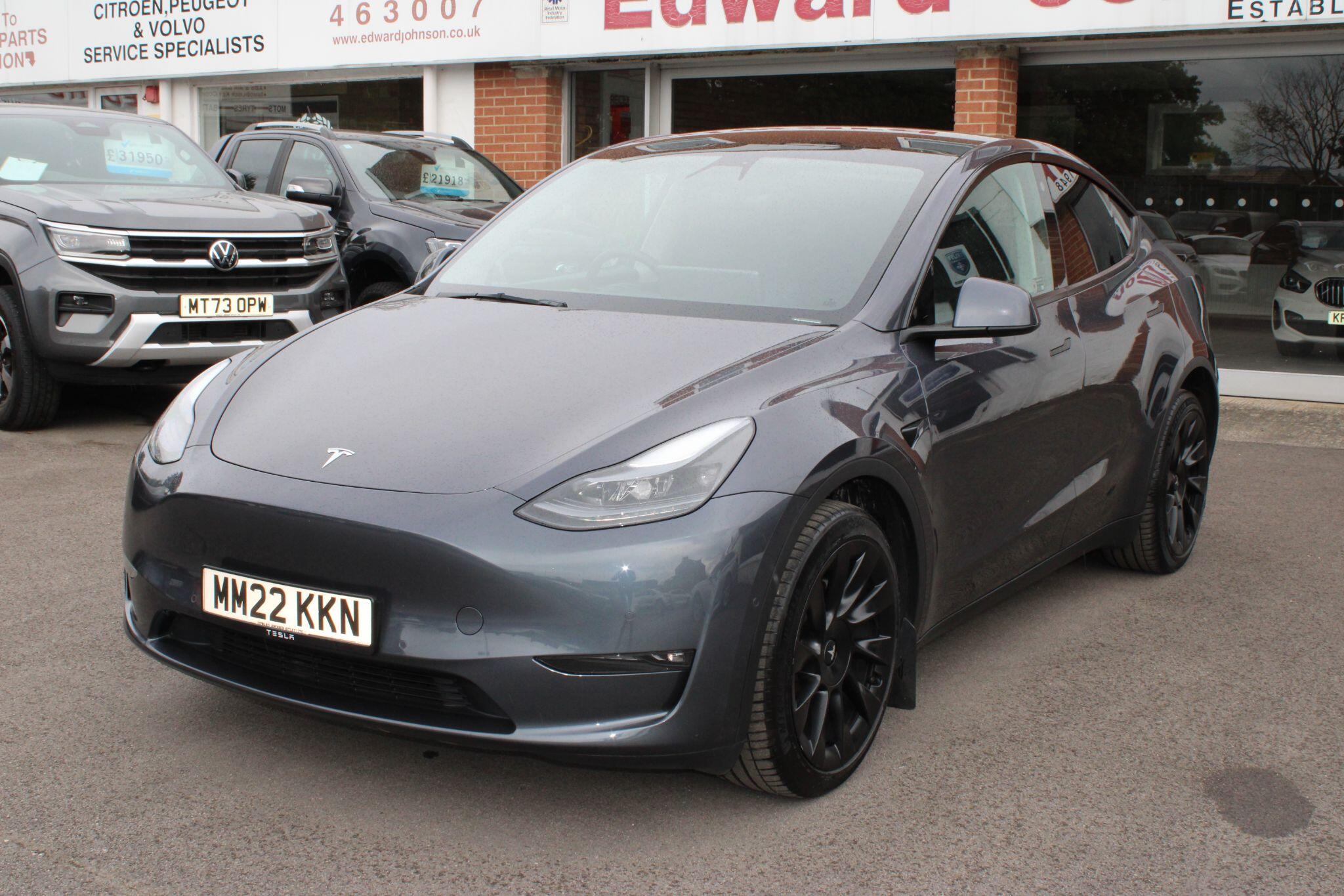 Tesla Model Y - Image 16