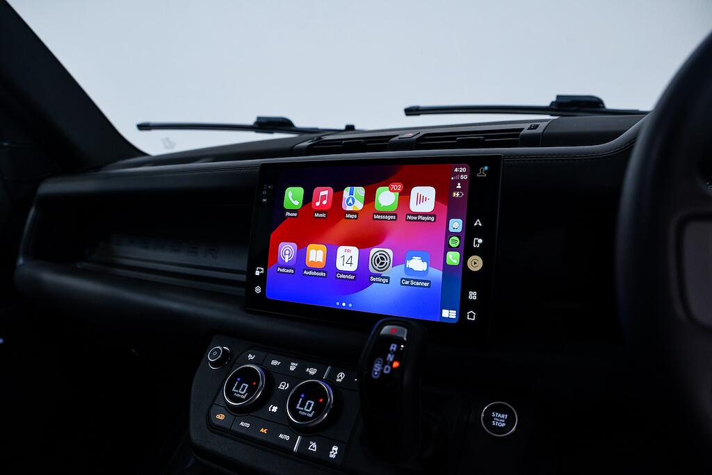 Land Rover Defender 90 - Image 15