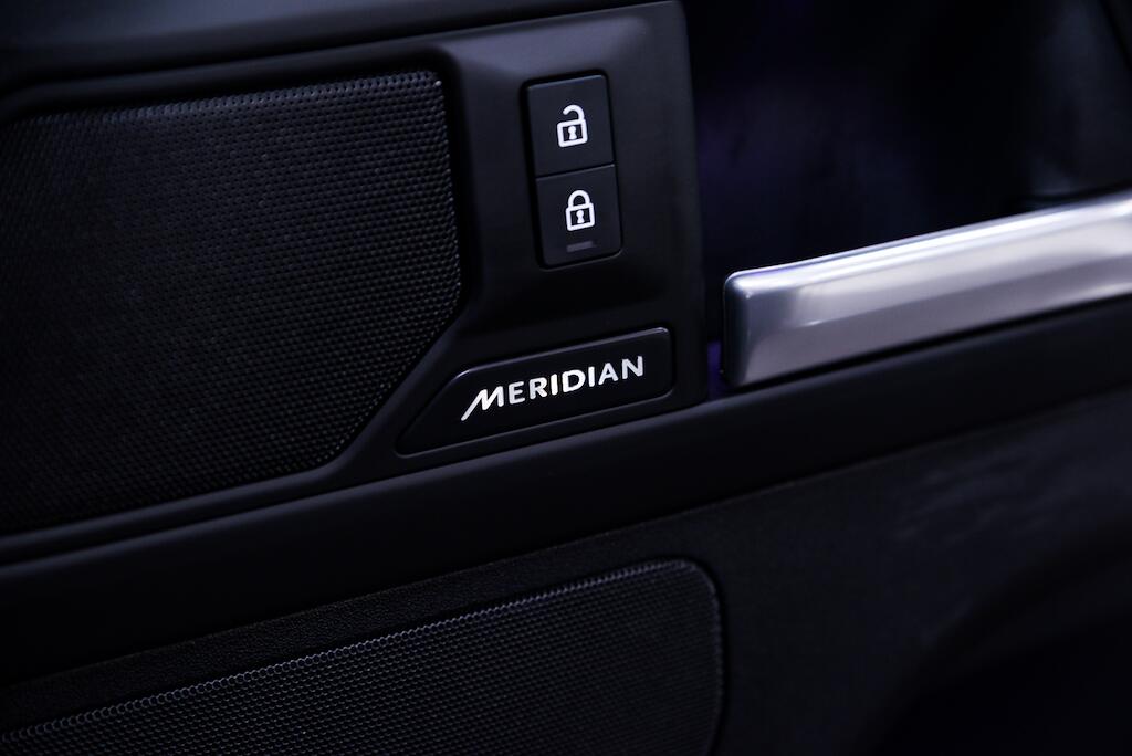 Land Rover Defender 90 - Image 16