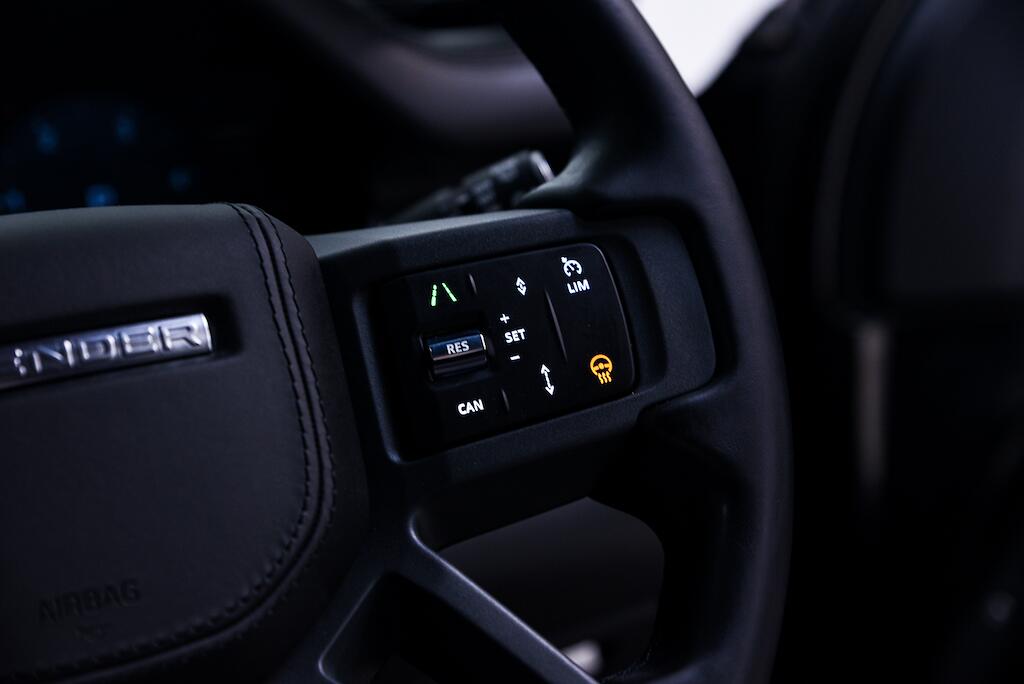 Land Rover Defender 90 - Image 18