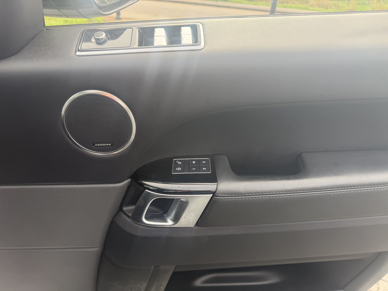 Land Rover RANGE ROVER SPORT - Image 18