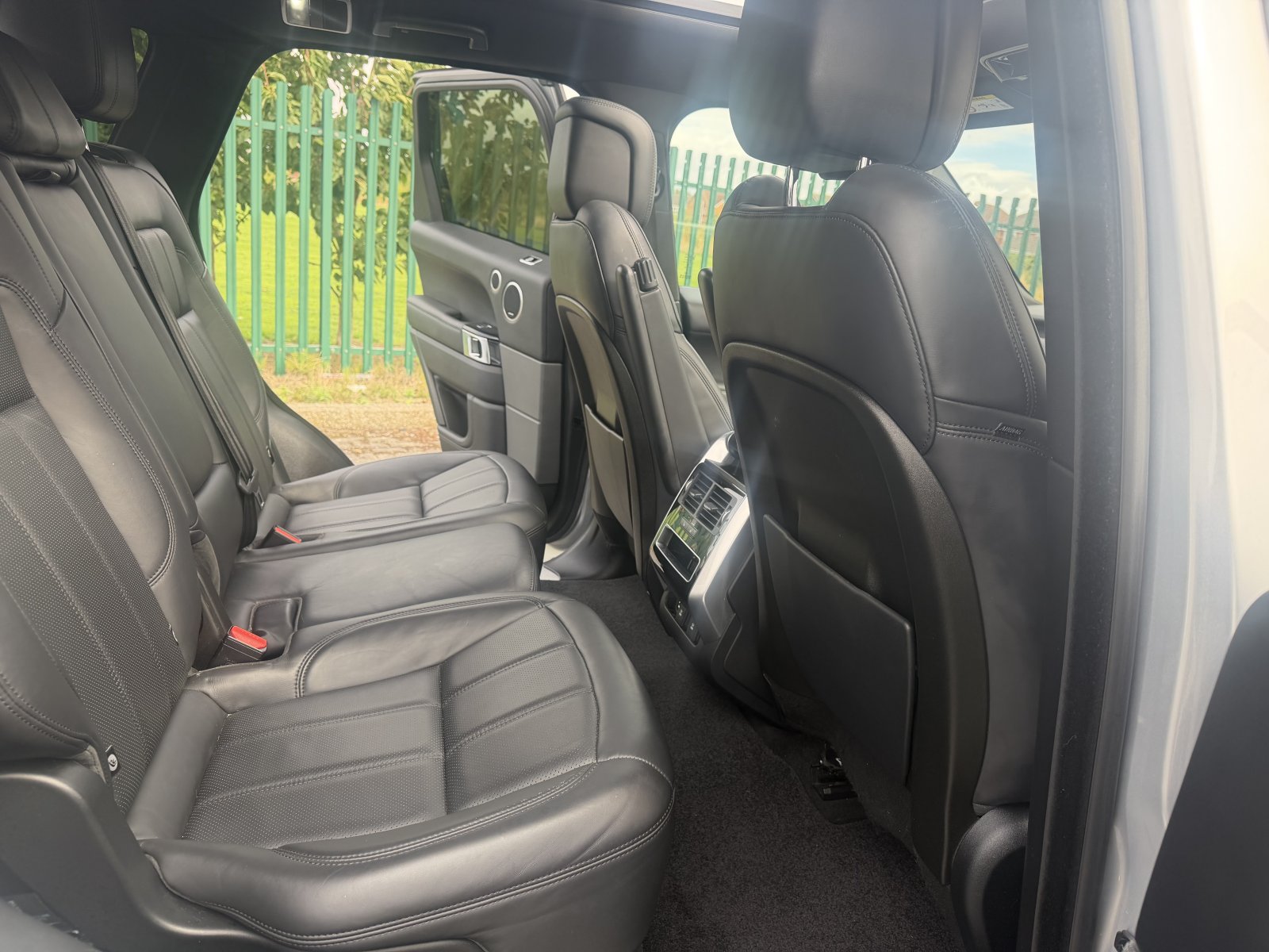 Land Rover RANGE ROVER SPORT - Image 20
