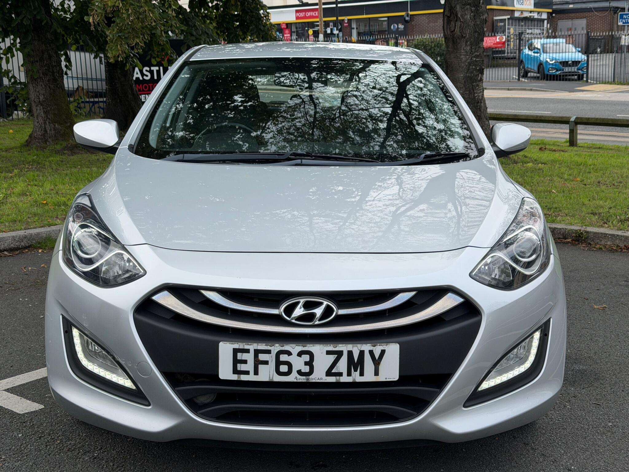 Hyundai i30 - Image 2