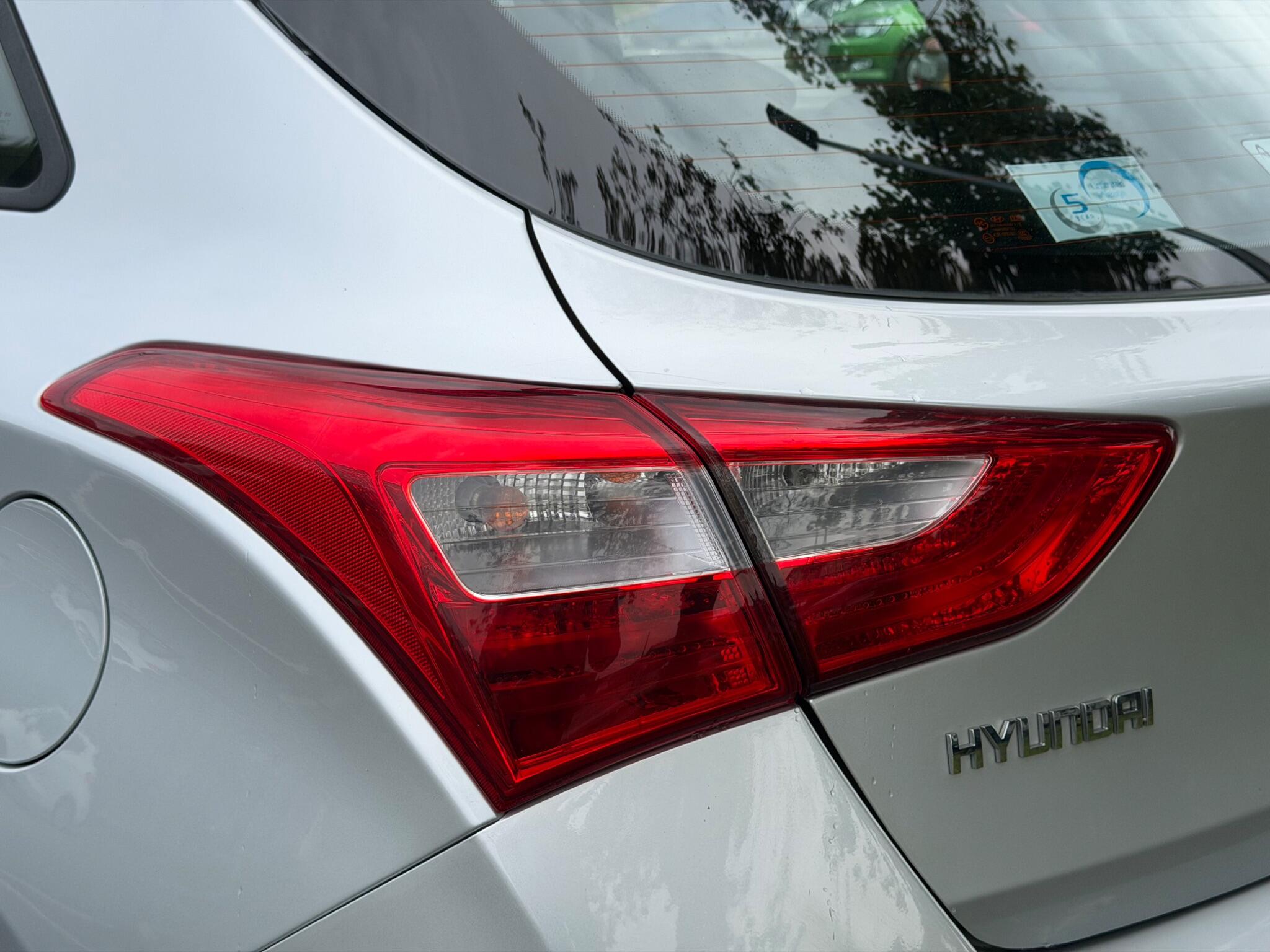 Hyundai i30 - Image 10